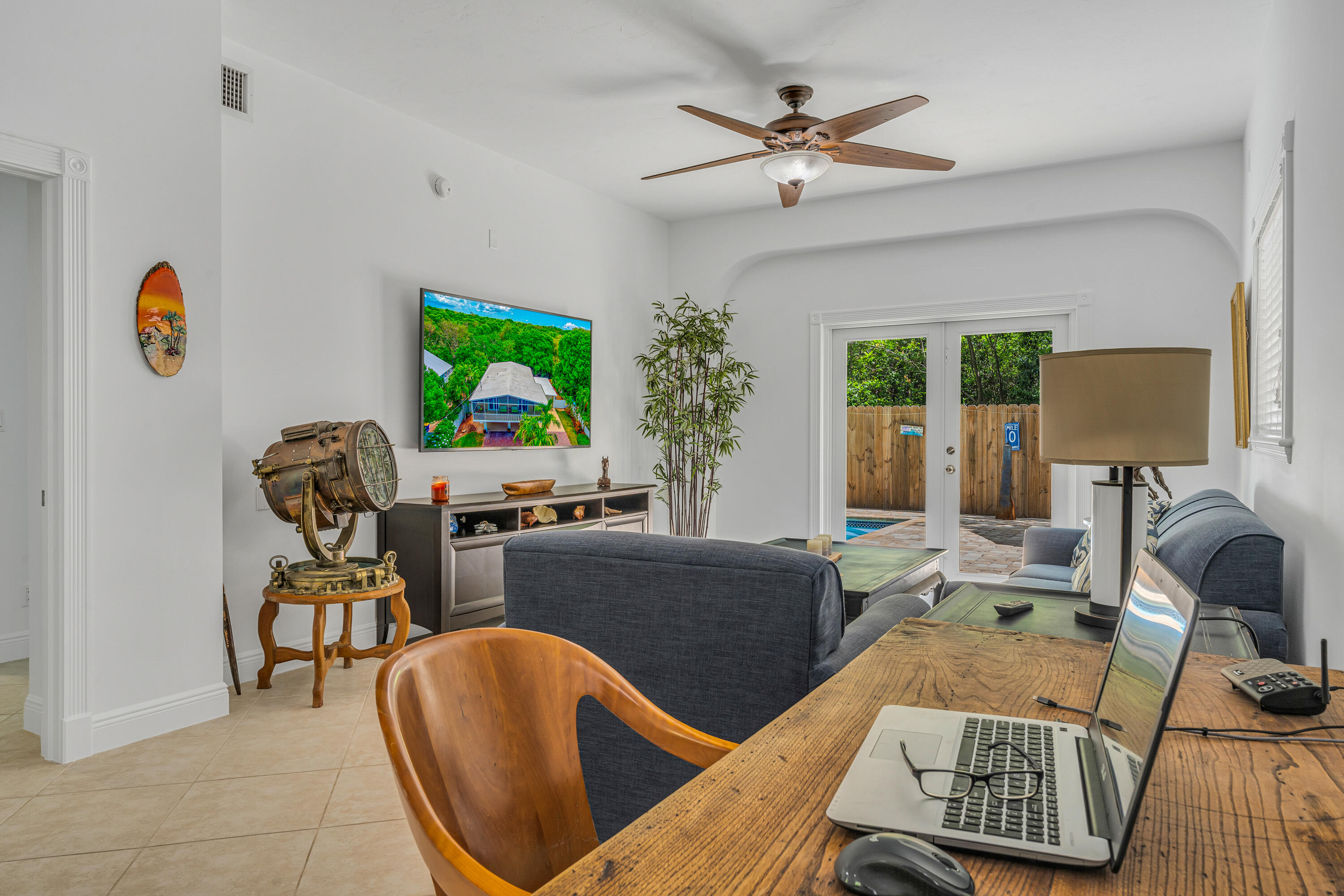 250 Key Honey Lane