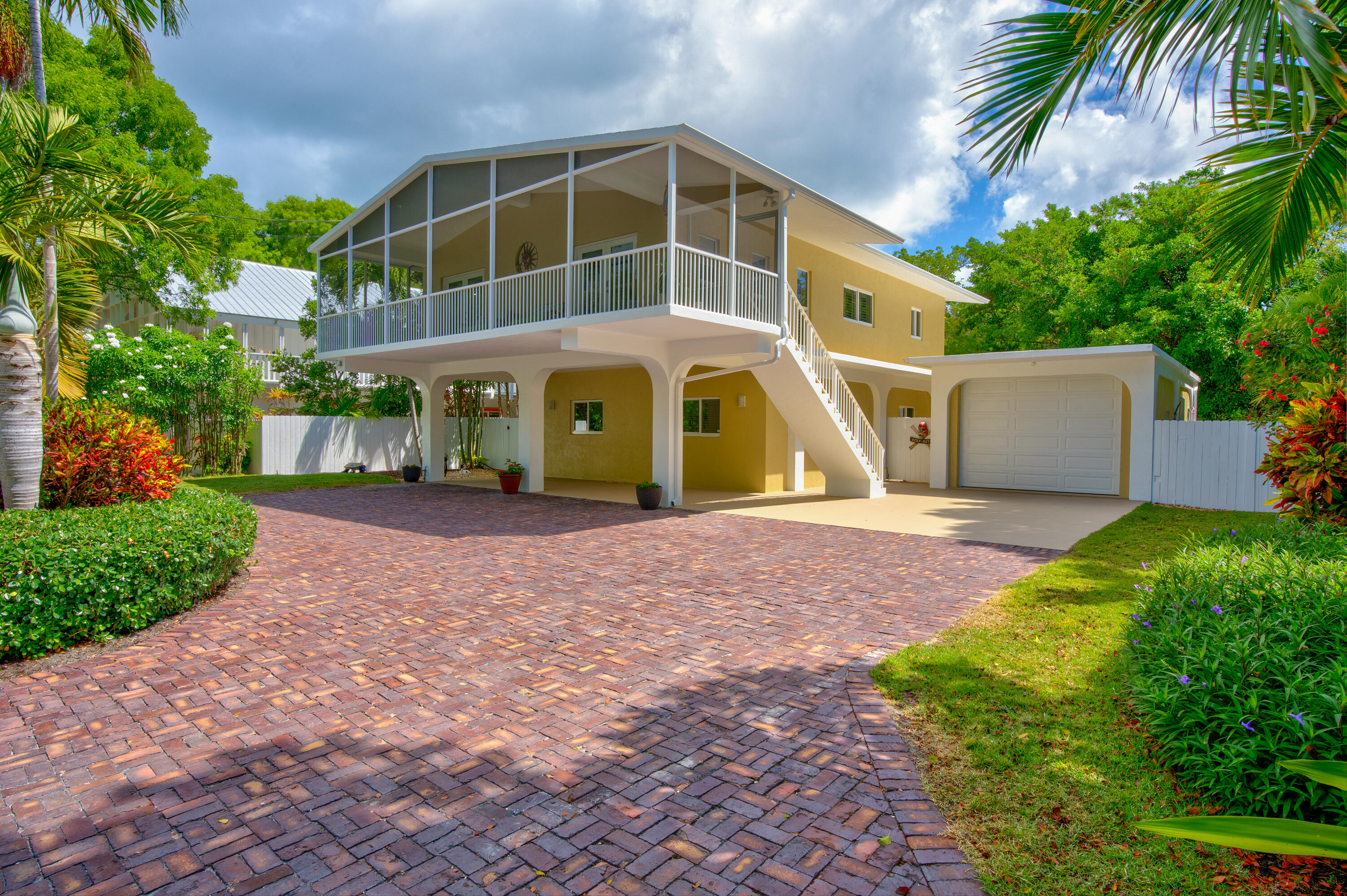250 Key Honey Lane