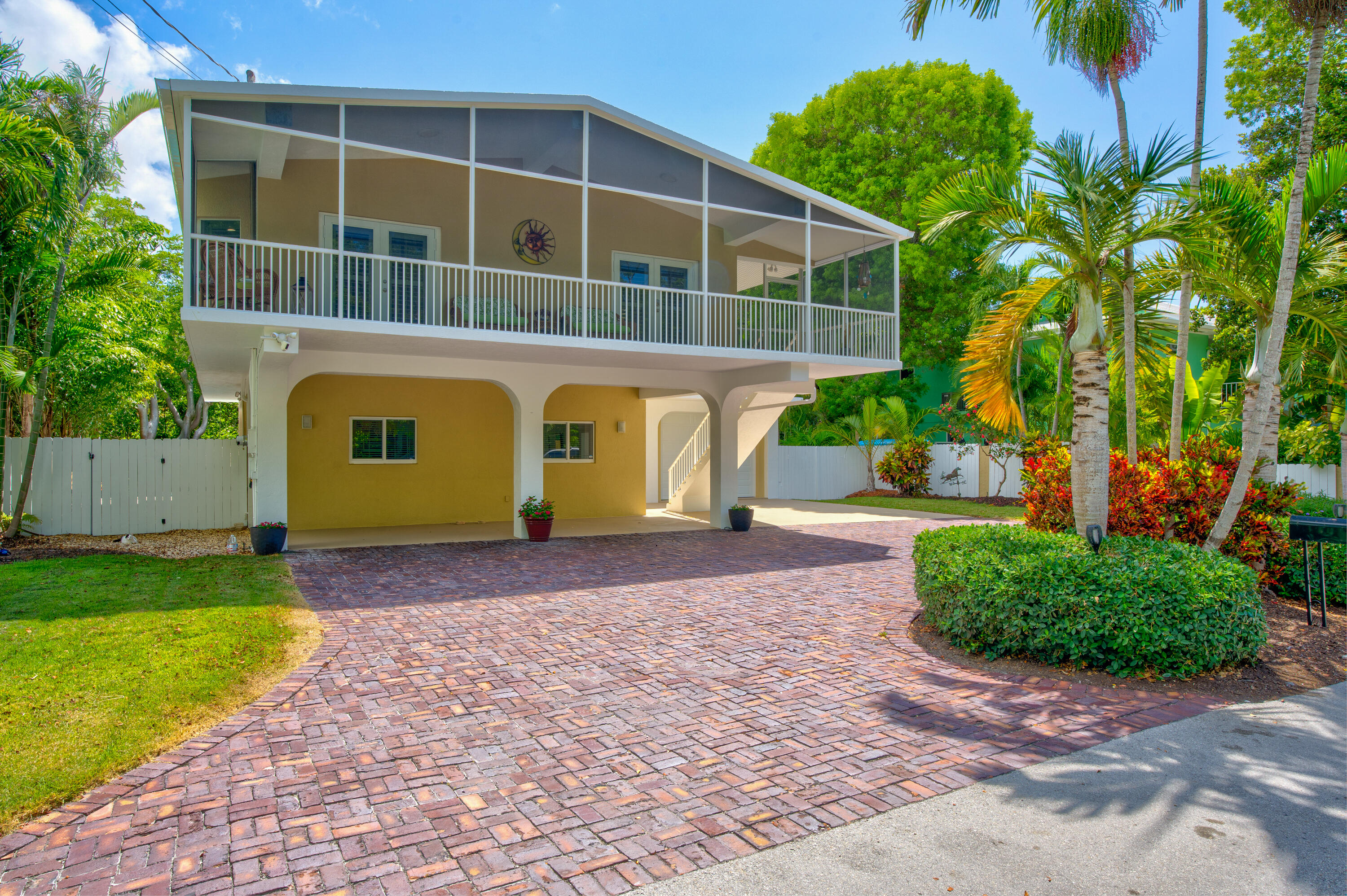 250 Key Honey Lane