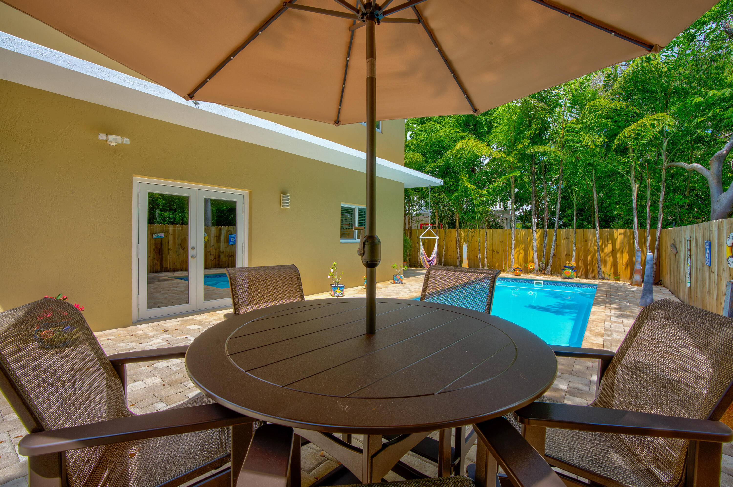 250 Key Honey Lane