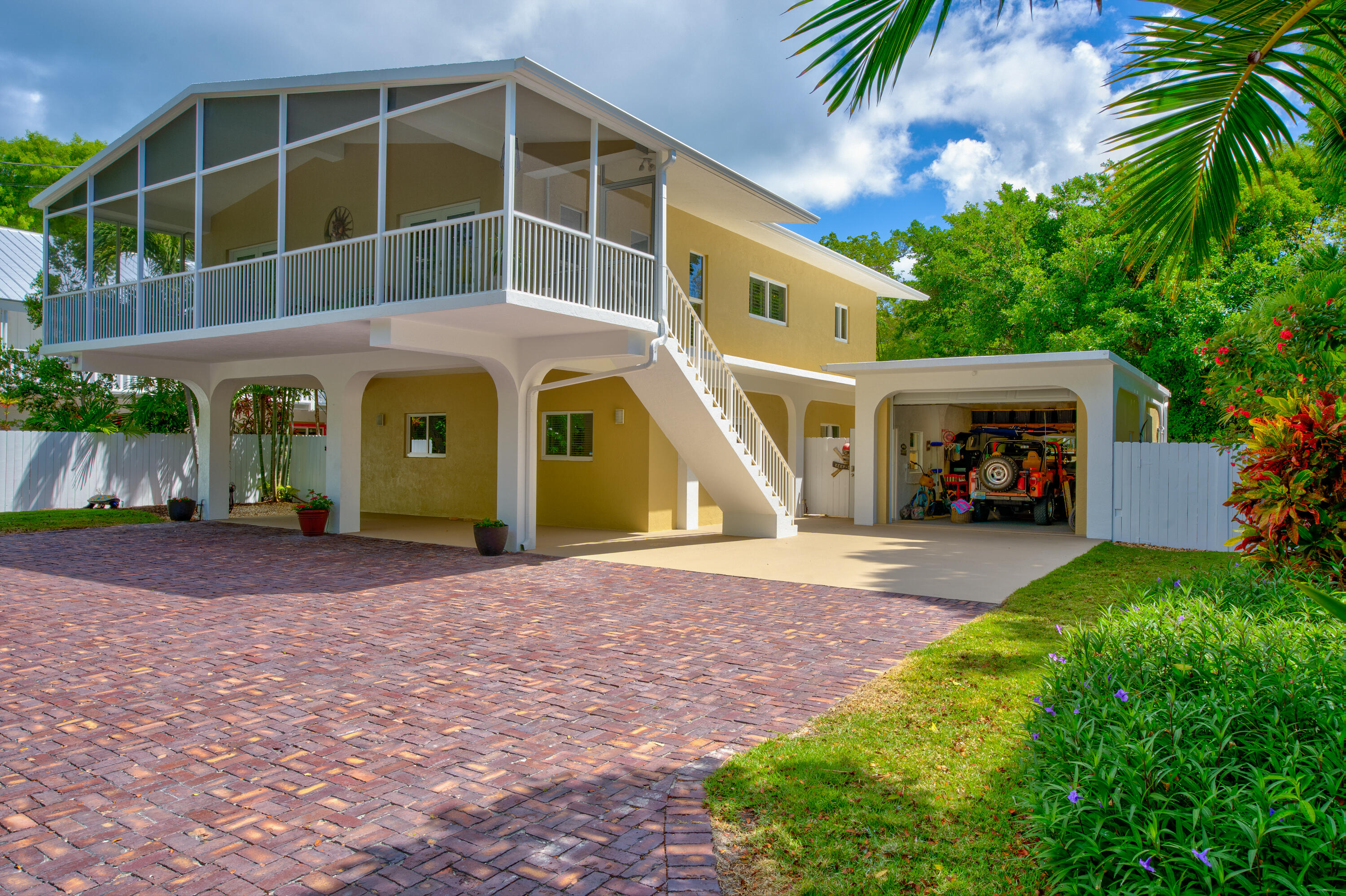 250 Key Honey Lane