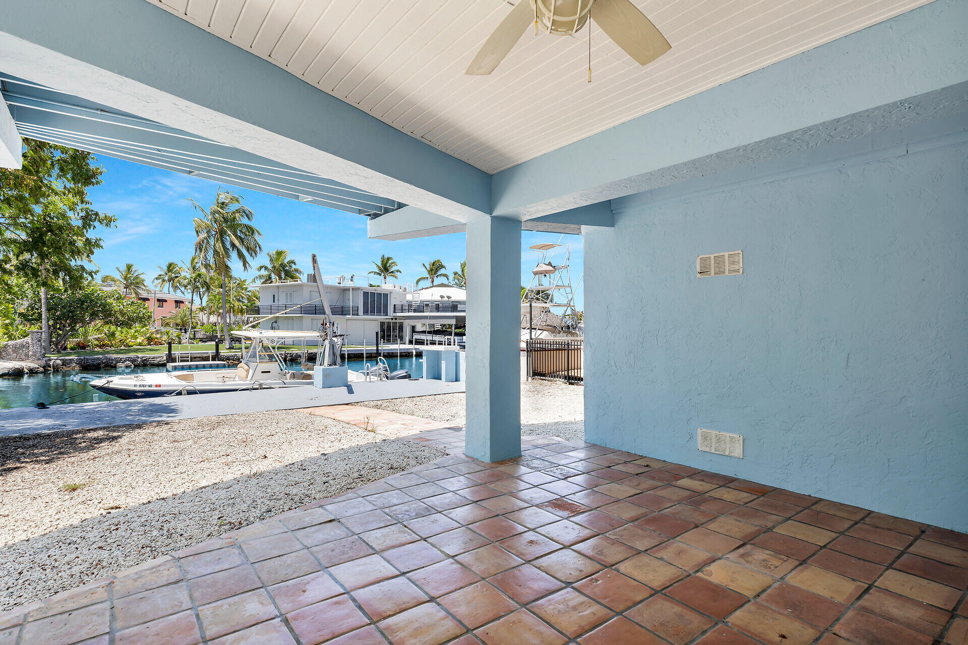 556 Avenue A