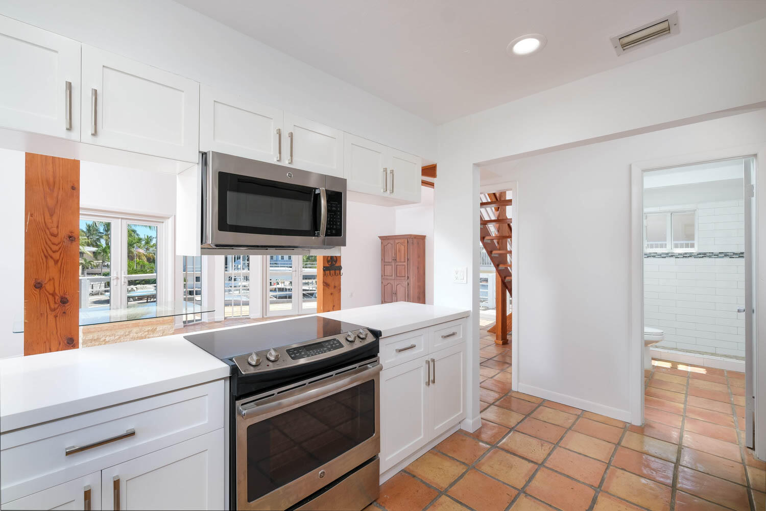 556 Avenue A