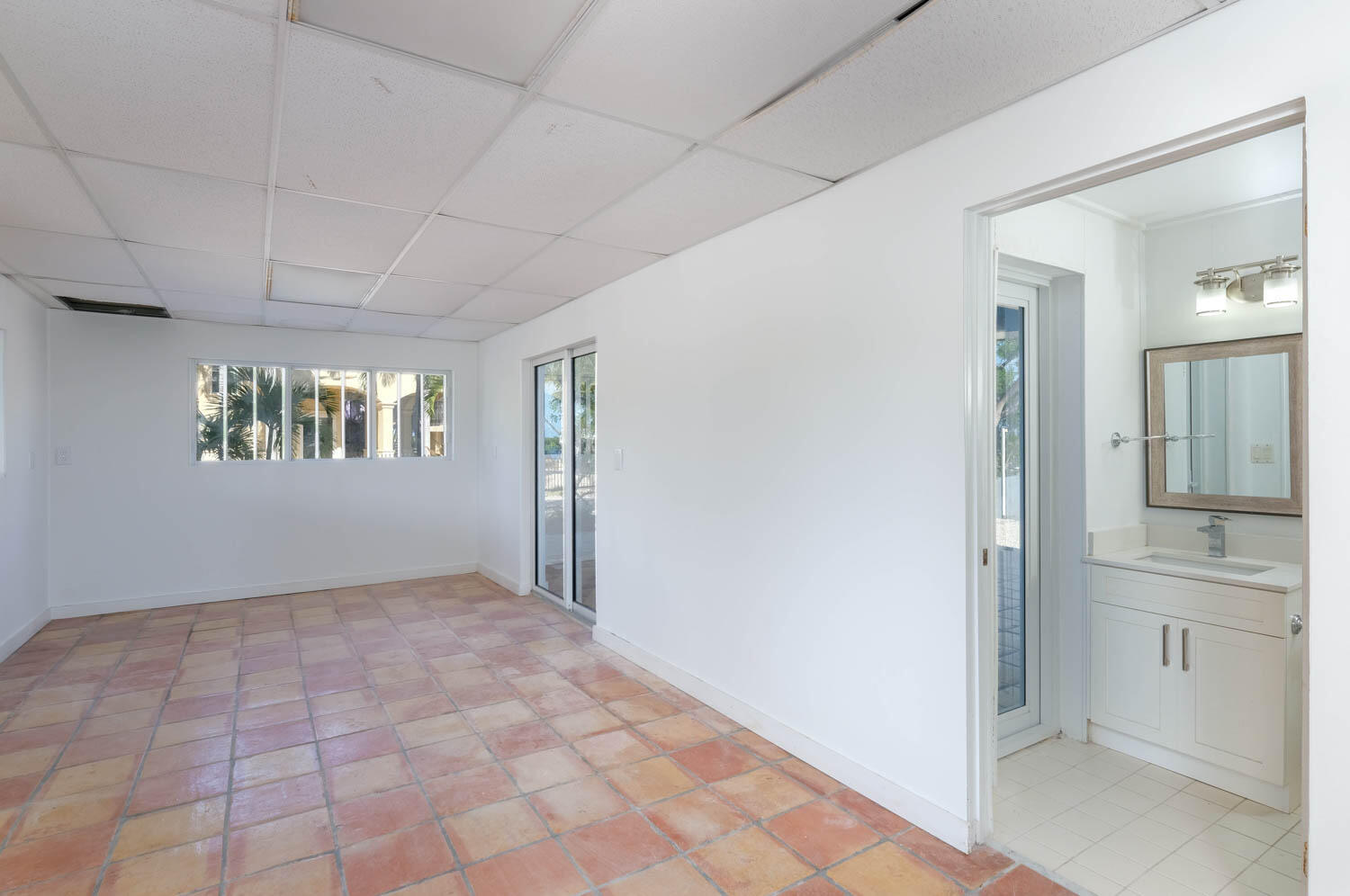 556 Avenue A