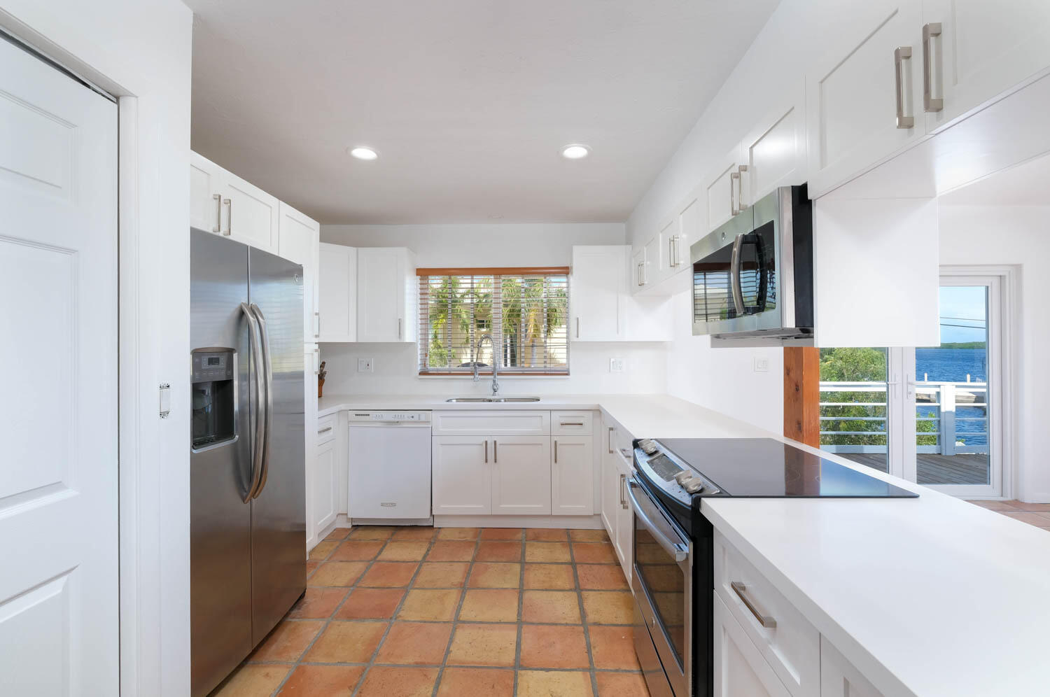 556 Avenue A