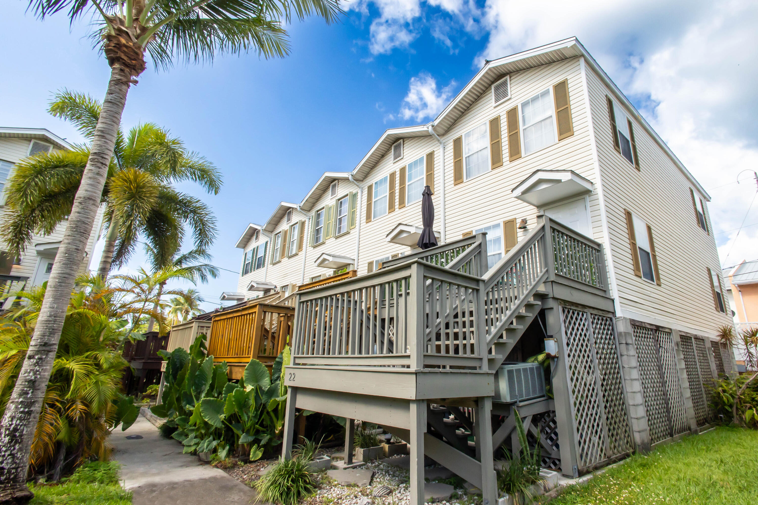3075 Flagler Avenue 22