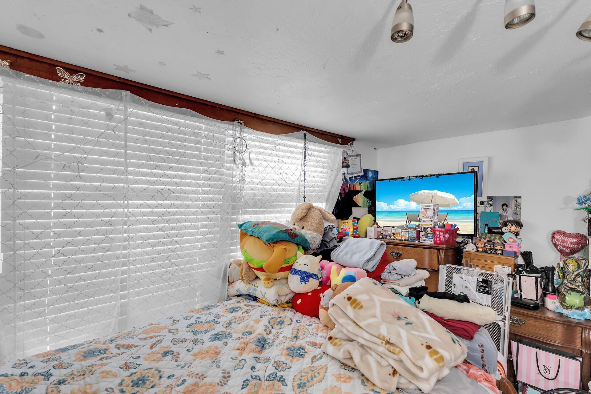 235 Antigua Road