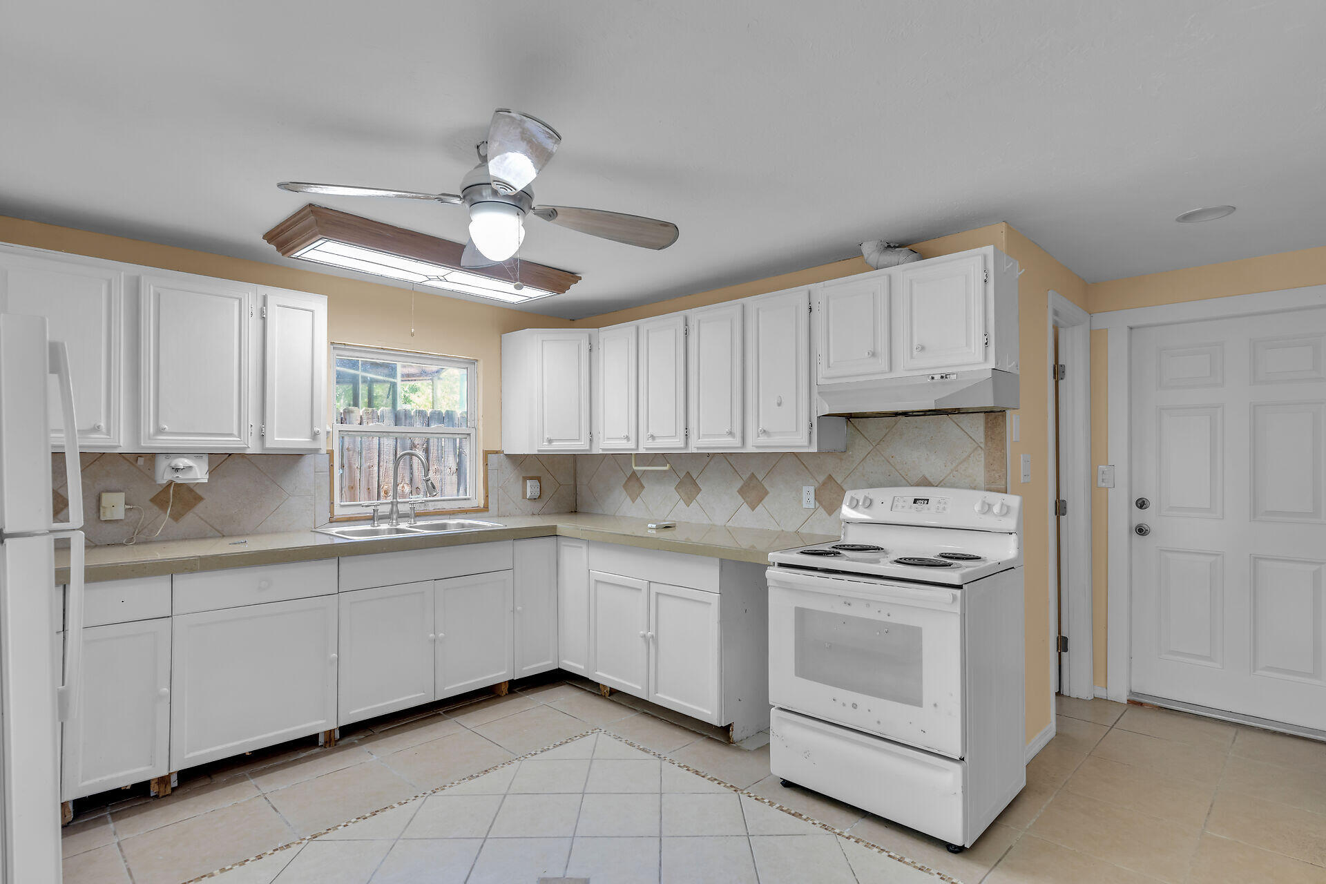 235 Antigua Road