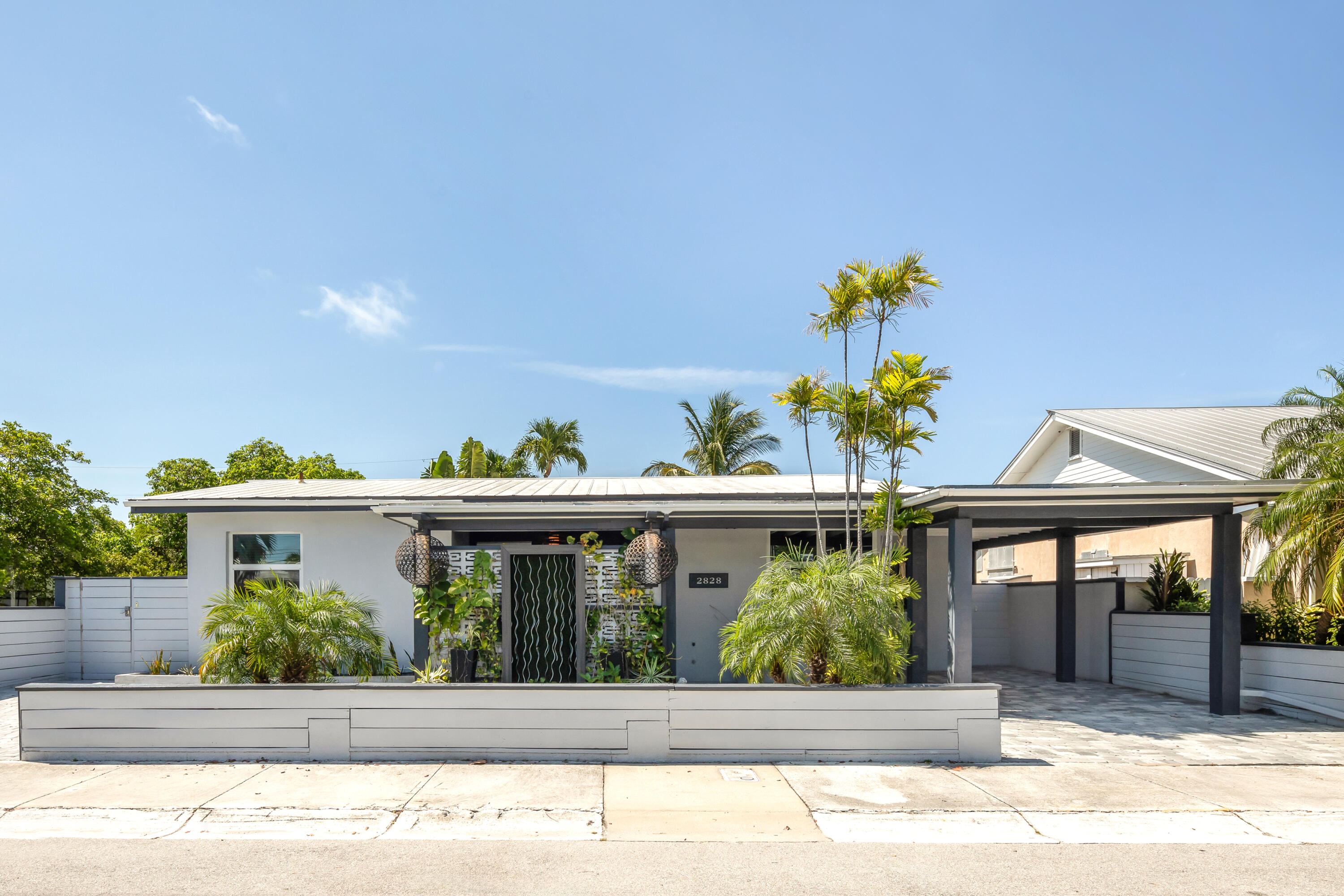 2828 Patterson Avenue