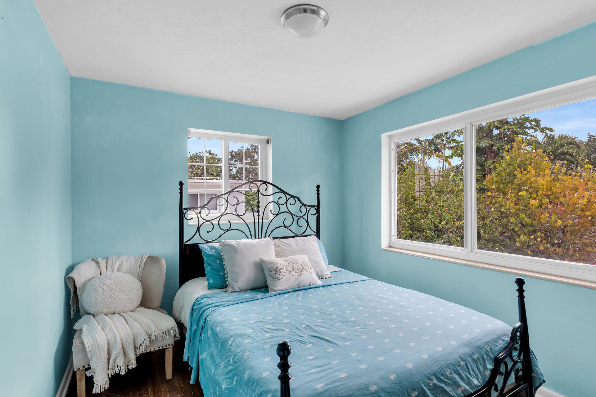 148 Pointview Road