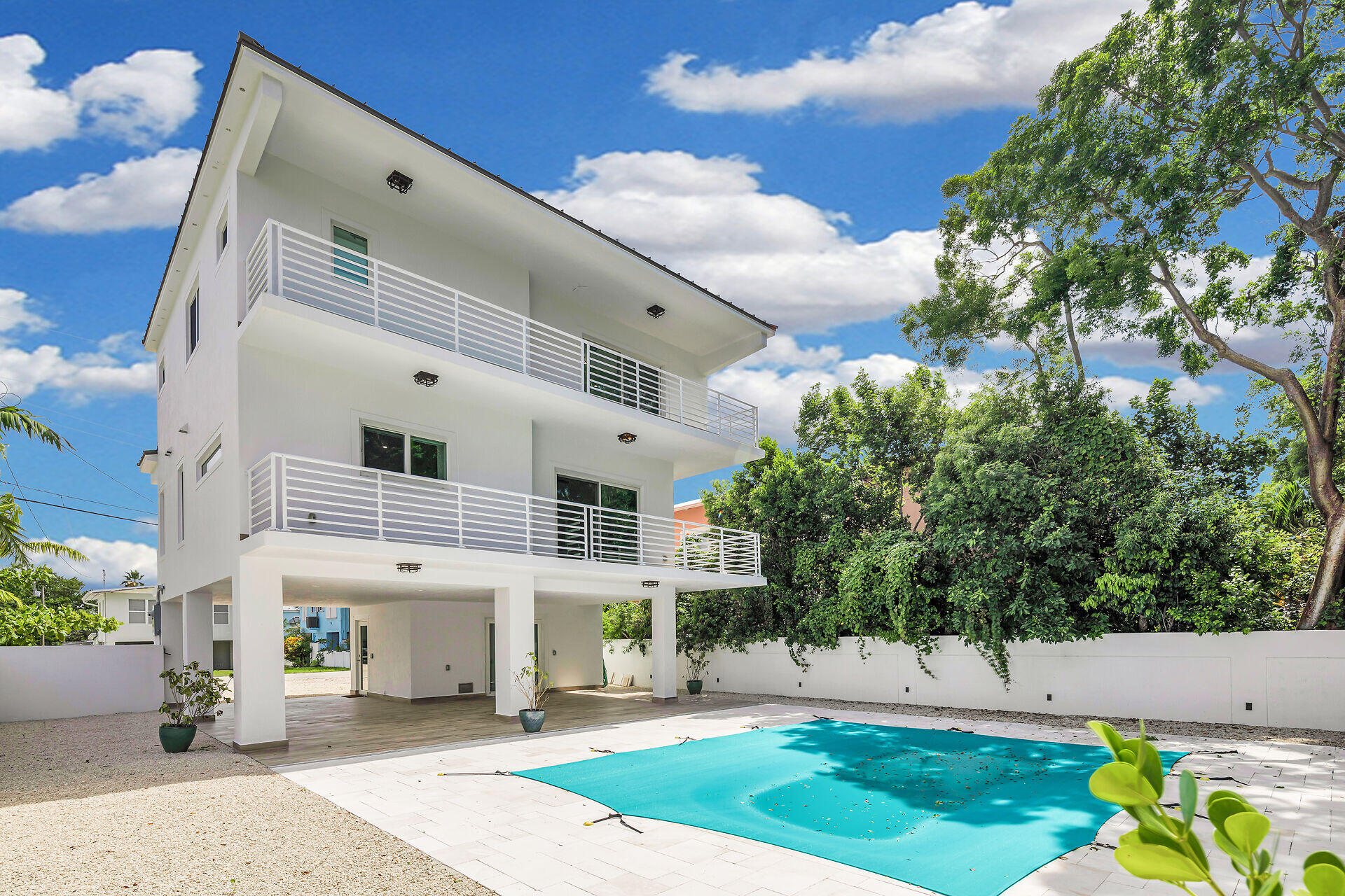 51 N Marlin Avenue