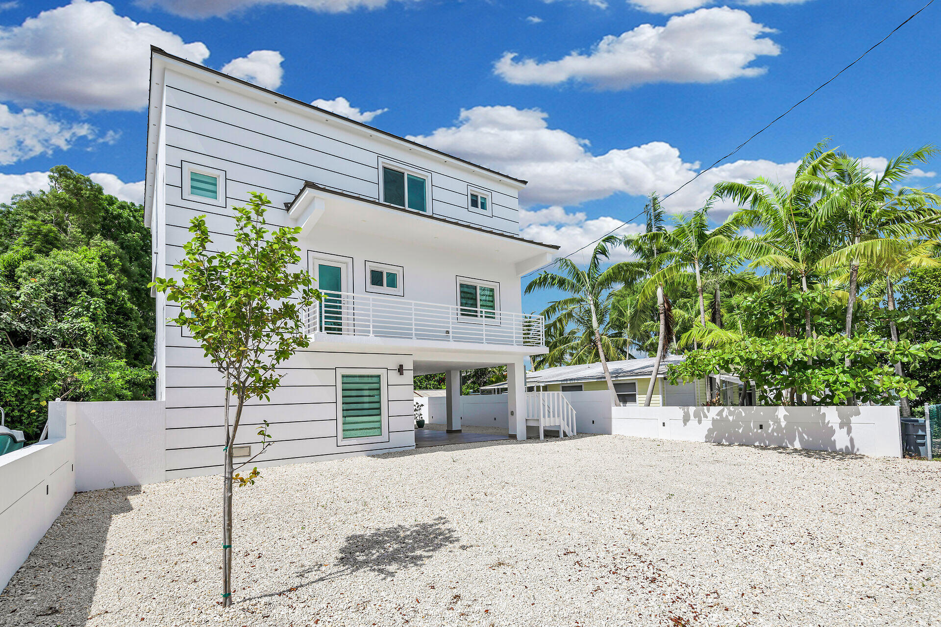 51 N Marlin Avenue