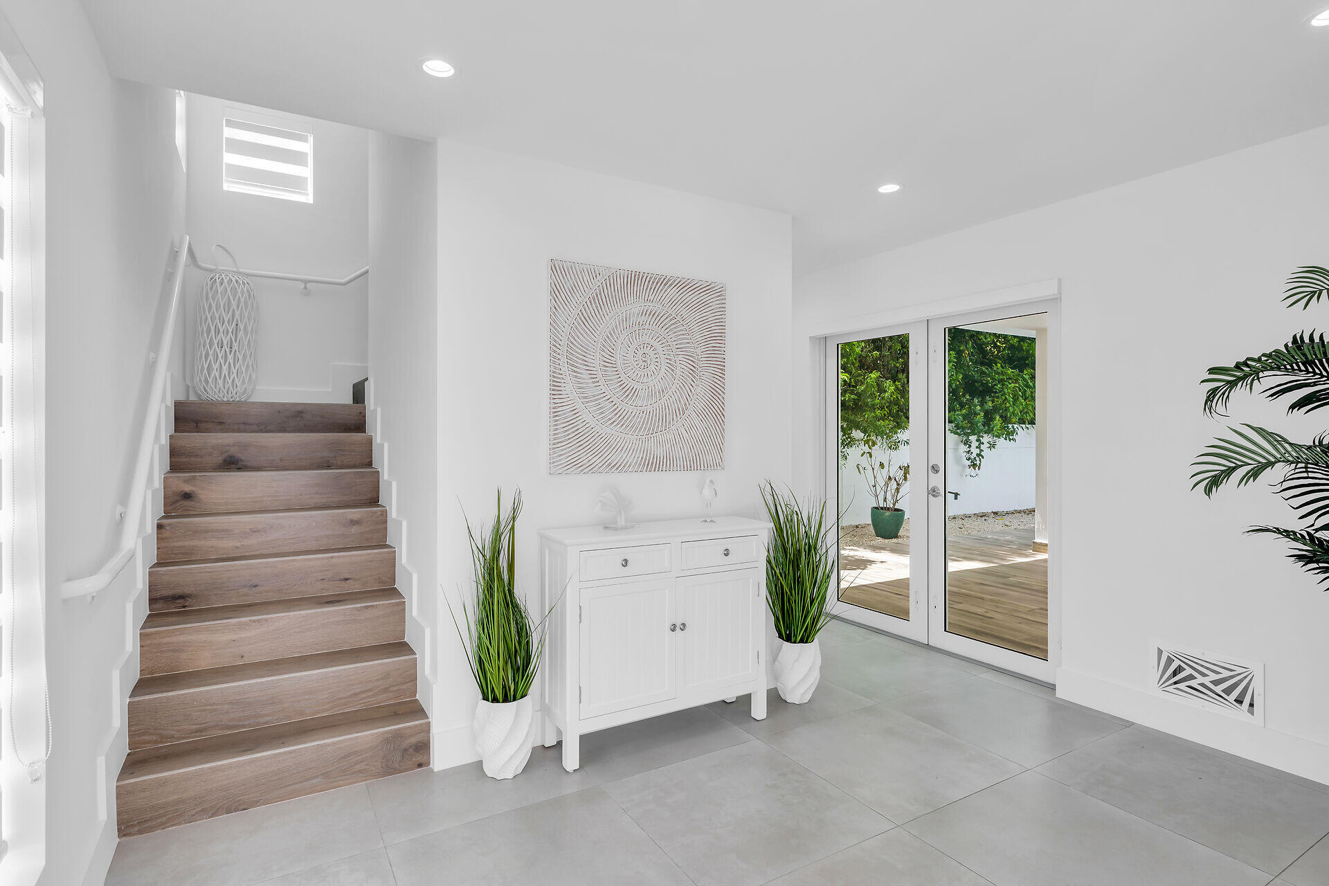 51 N Marlin Avenue