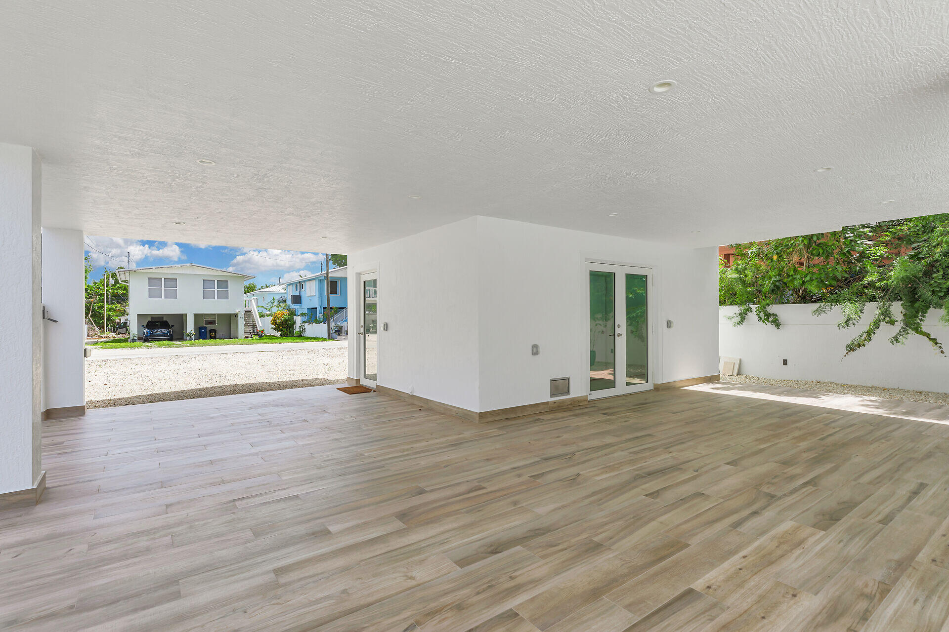 51 N Marlin Avenue