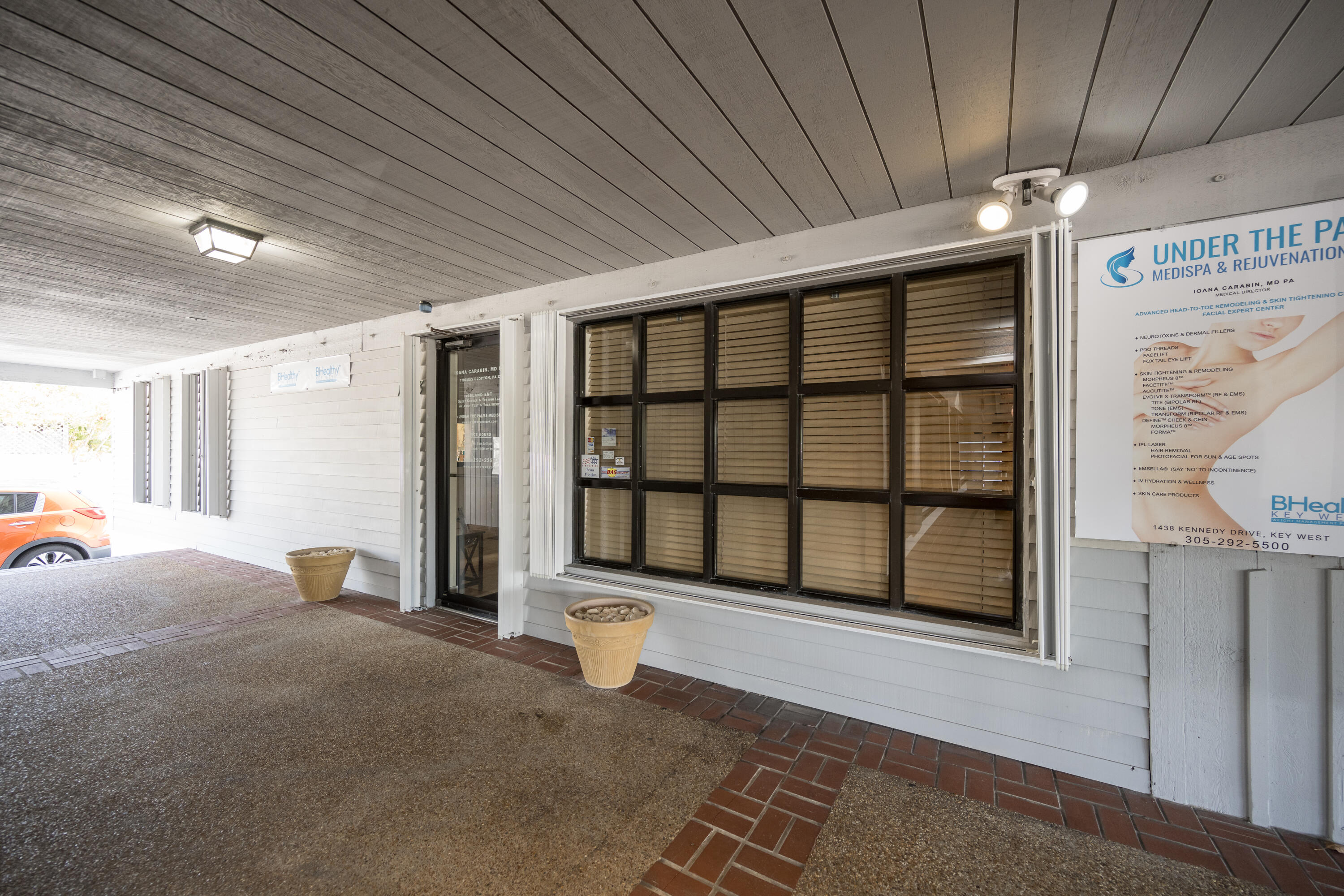 1438 Kennedy Drive
