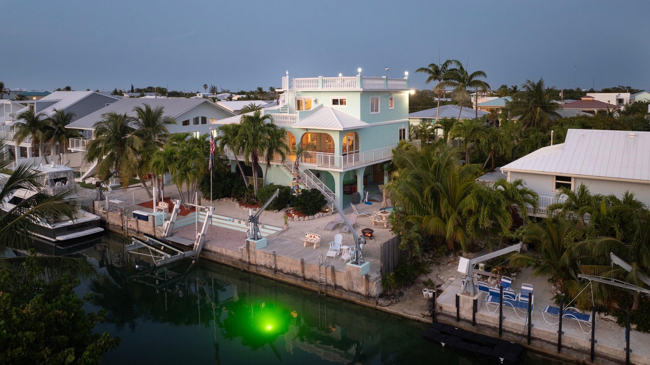 1040 Gulf Drive