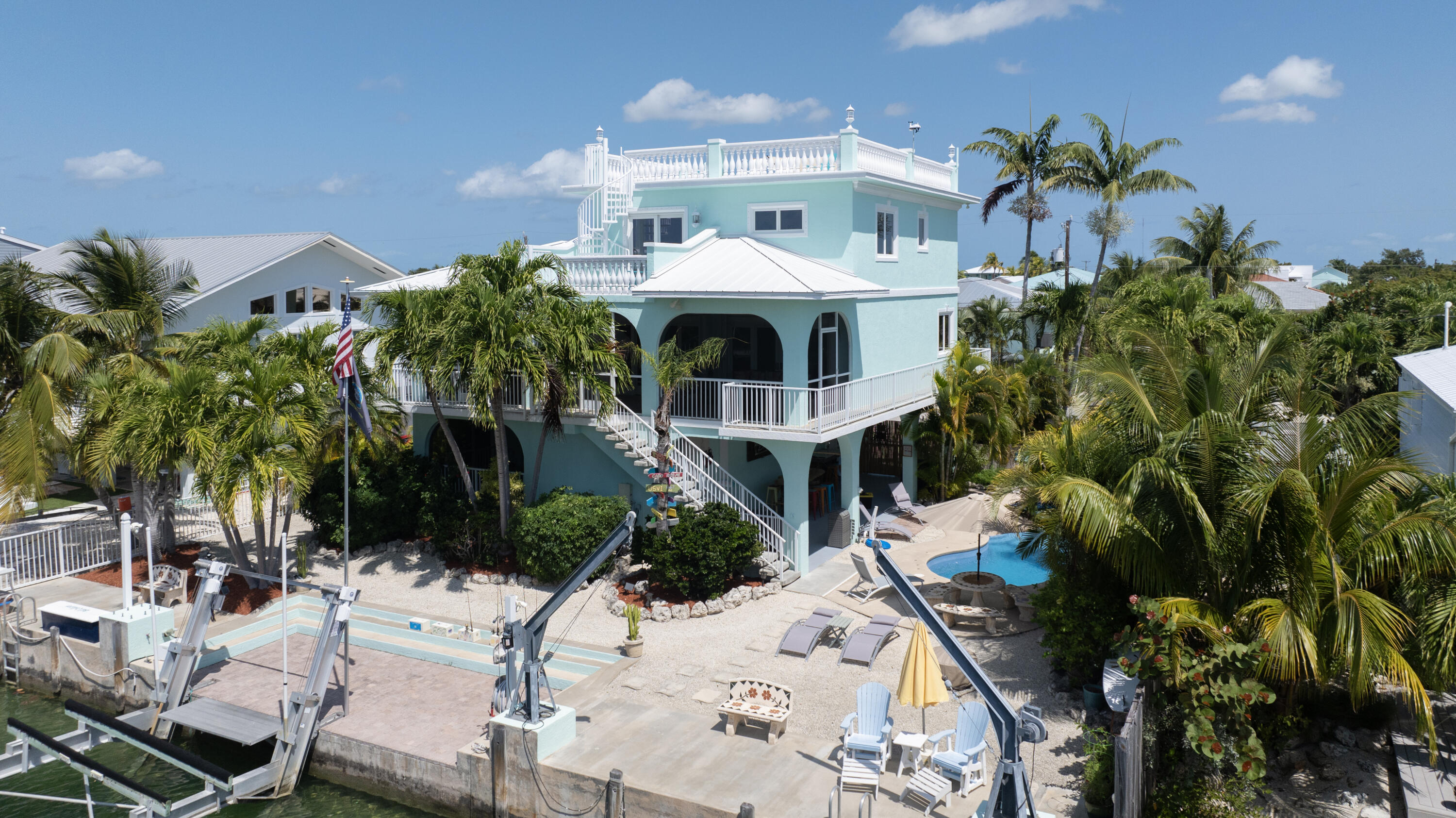 1040 Gulf Drive