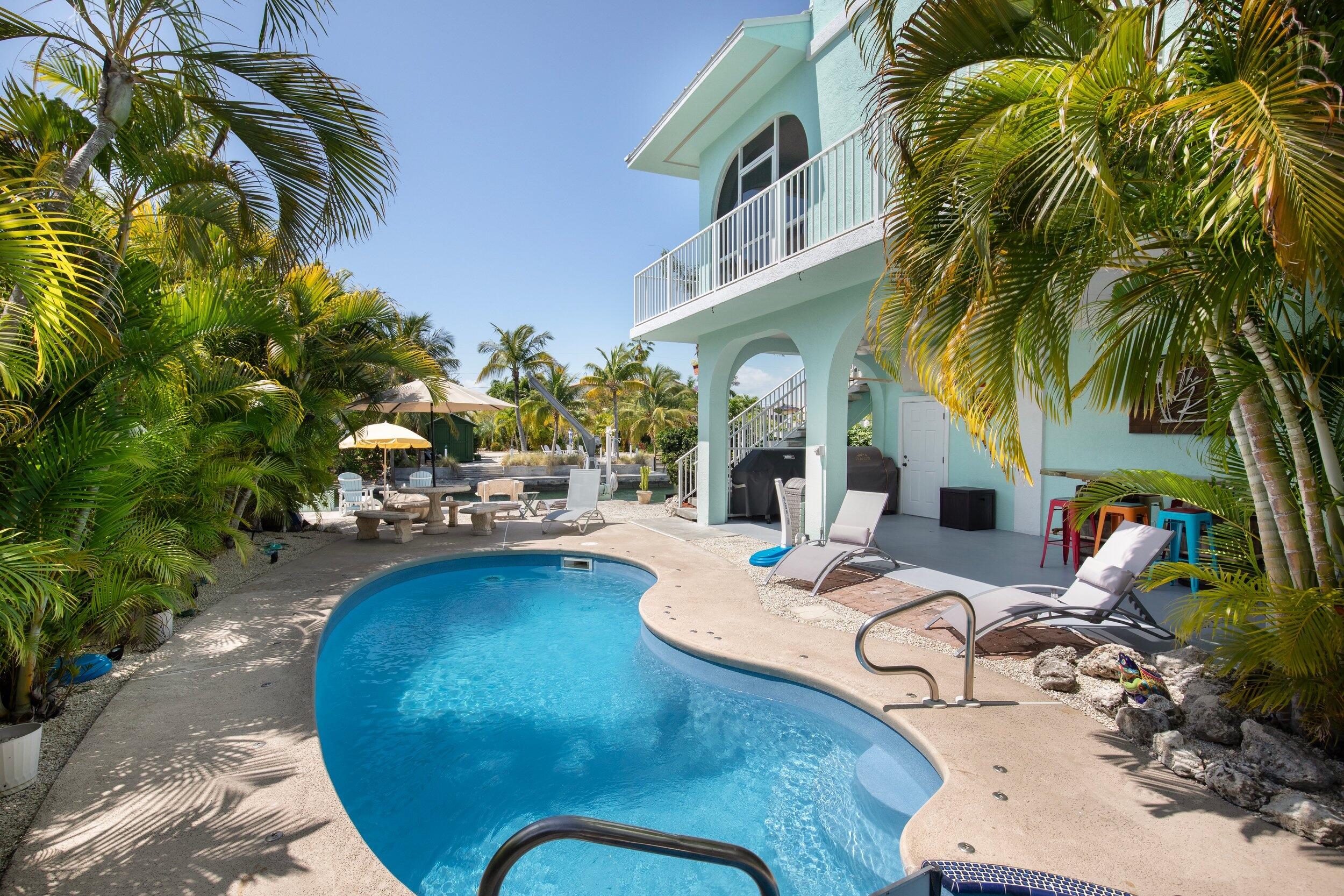 1040 Gulf Drive