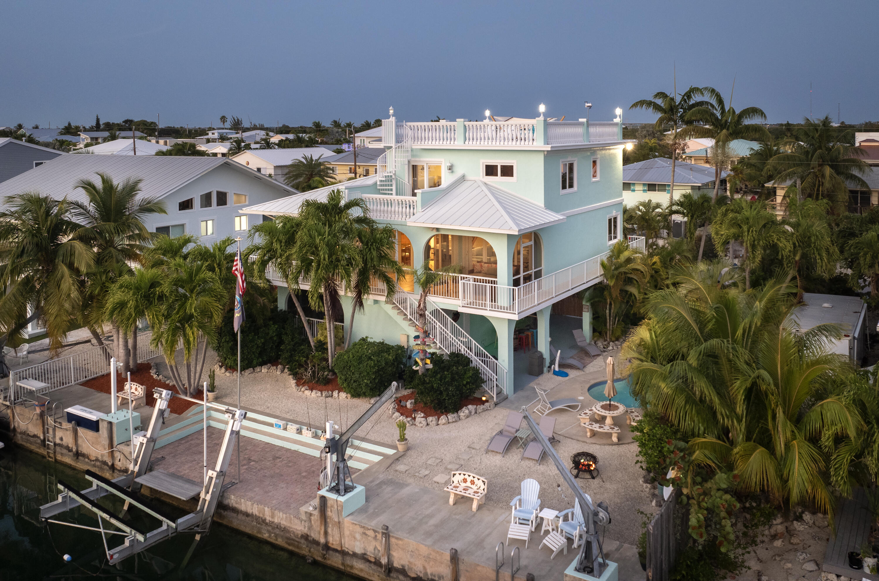 1040 Gulf Drive