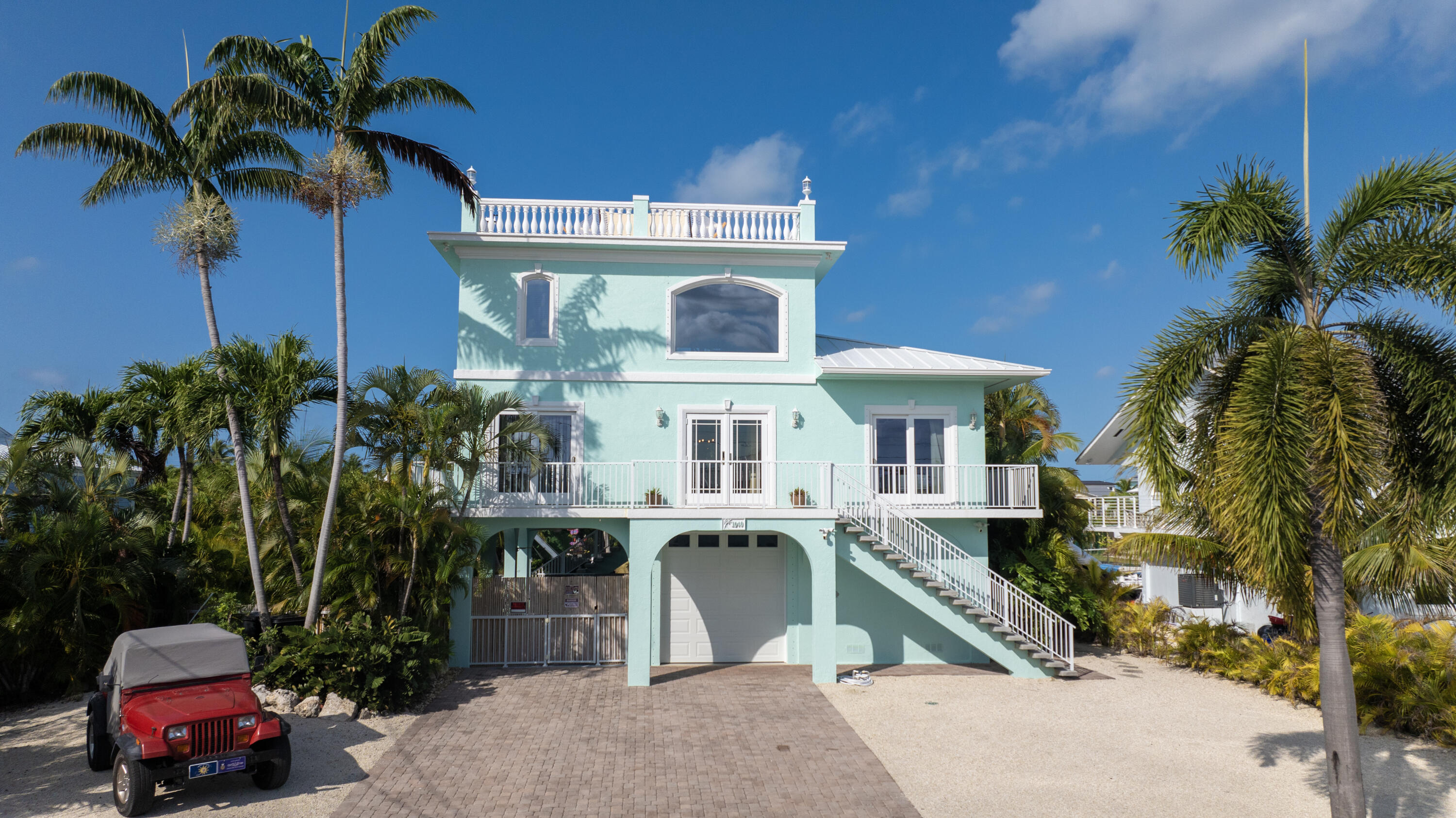 1040 Gulf Drive