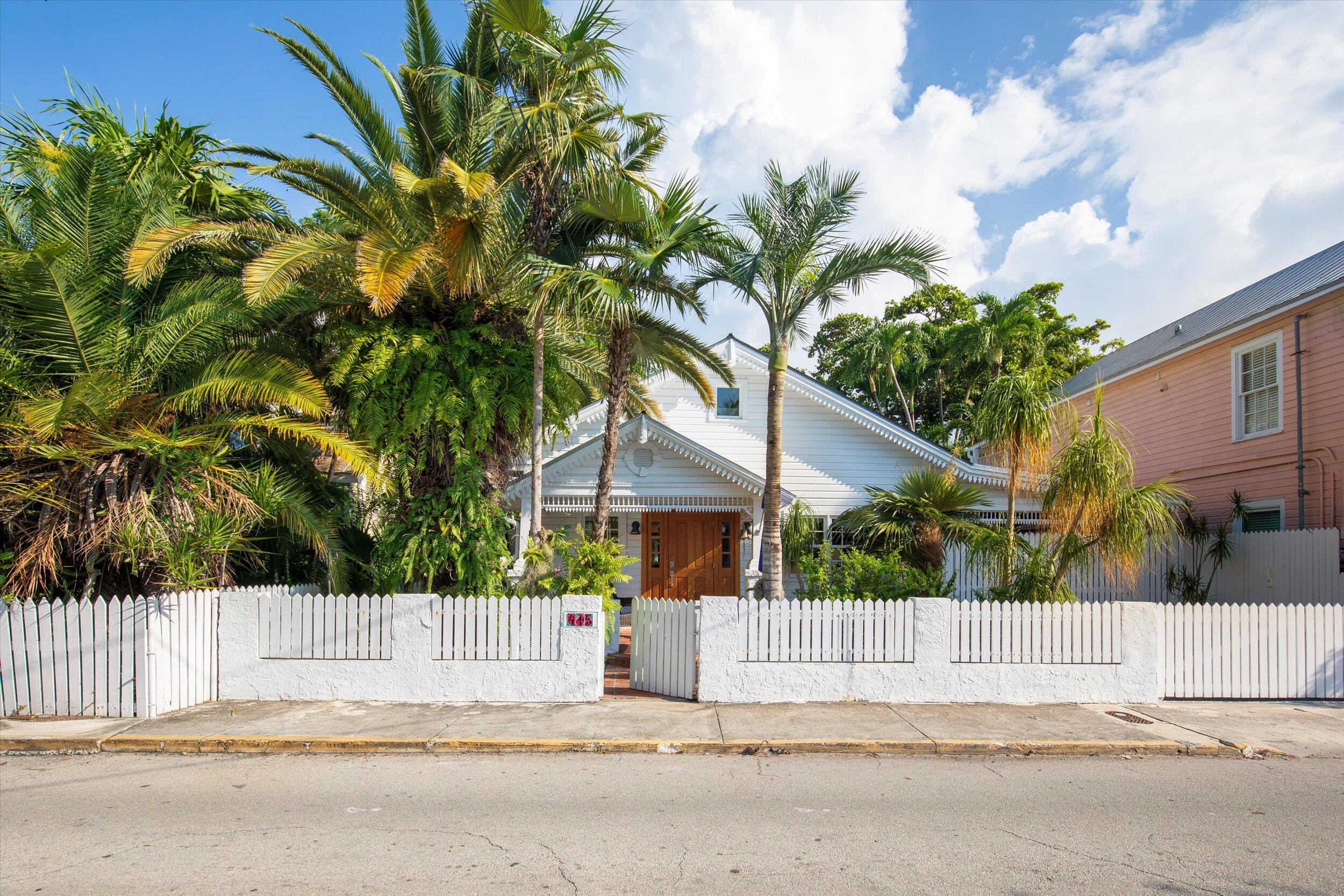 415 Amelia Street
