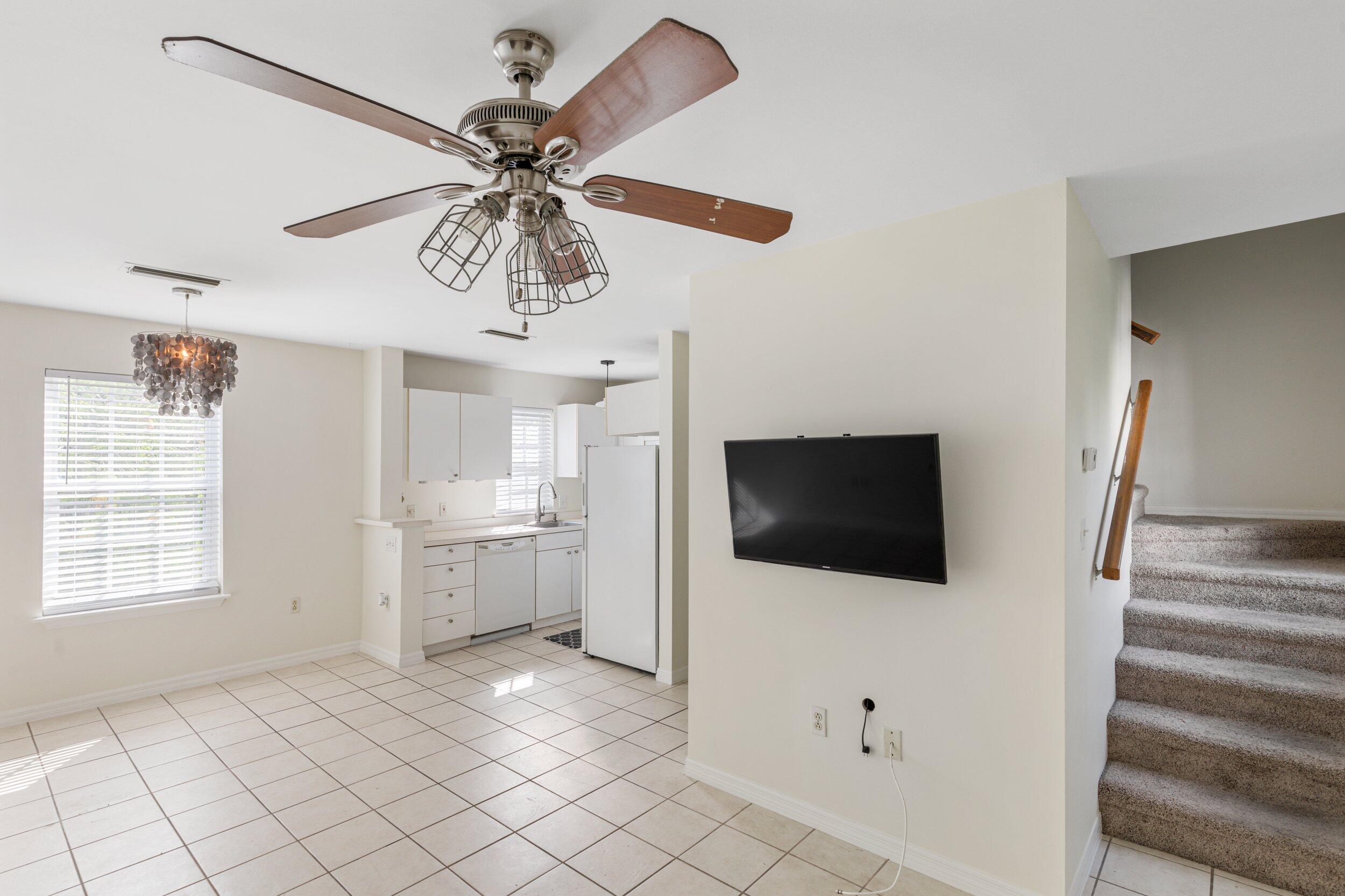 3029 N Roosevelt Boulevard 45