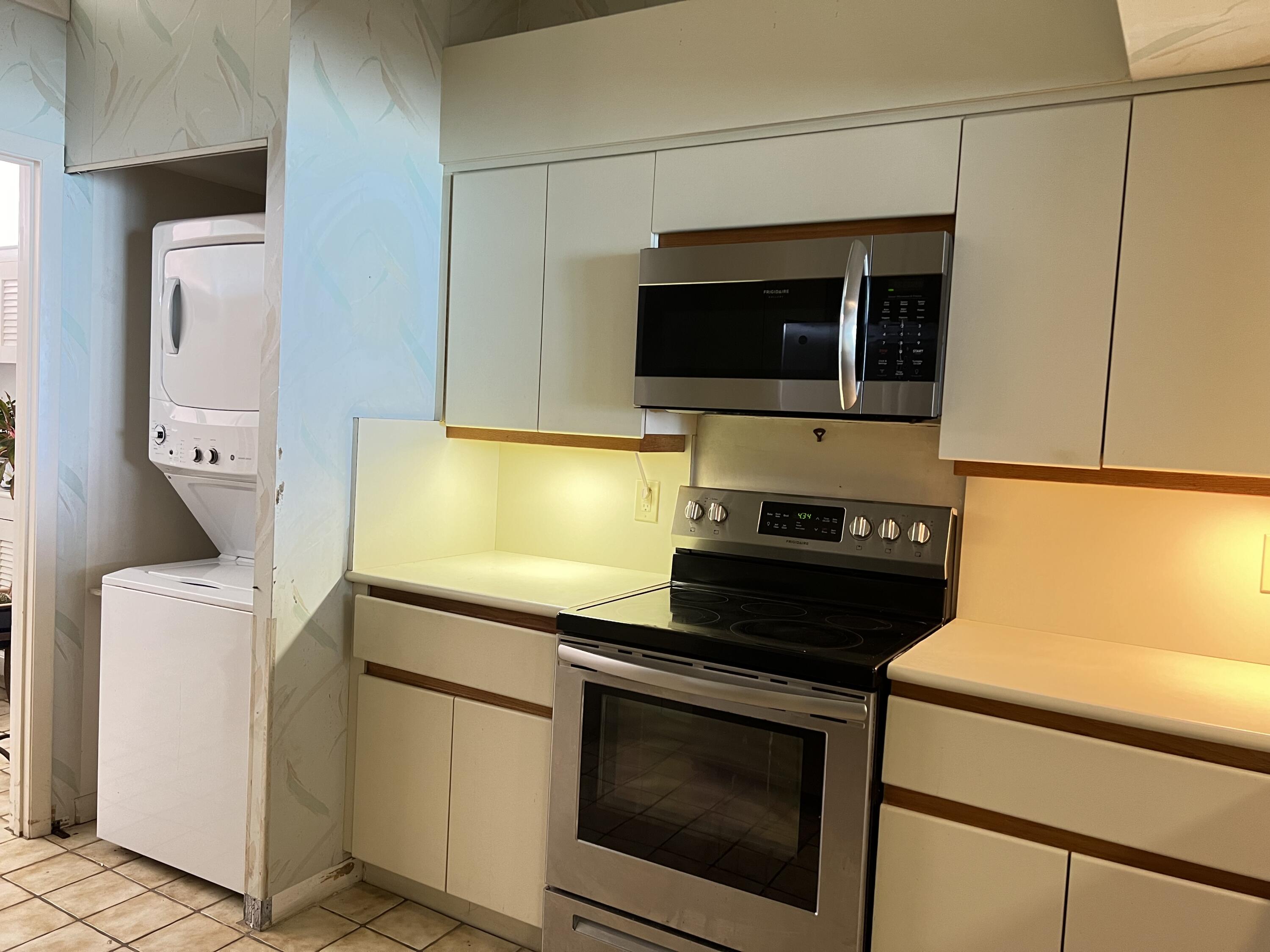 1500 Atlantic Boulevard 403
