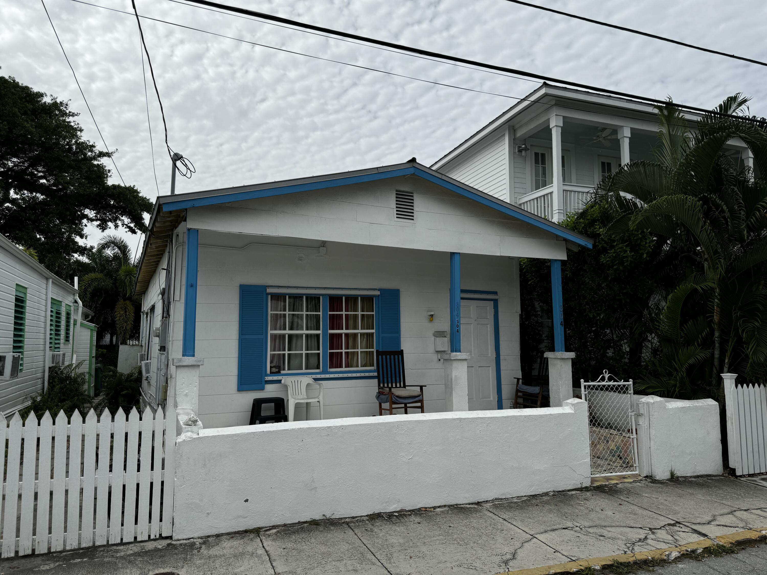 304 Amelia Street