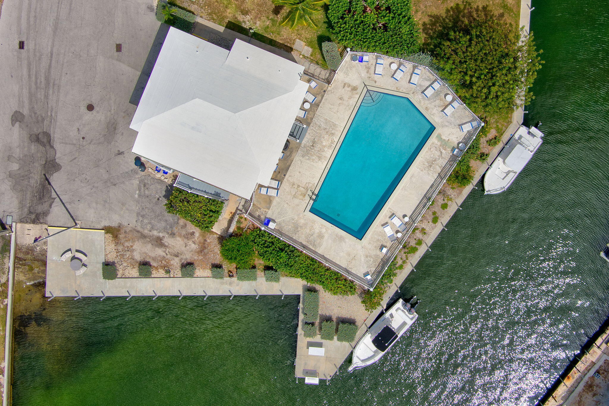80 Coral Way
