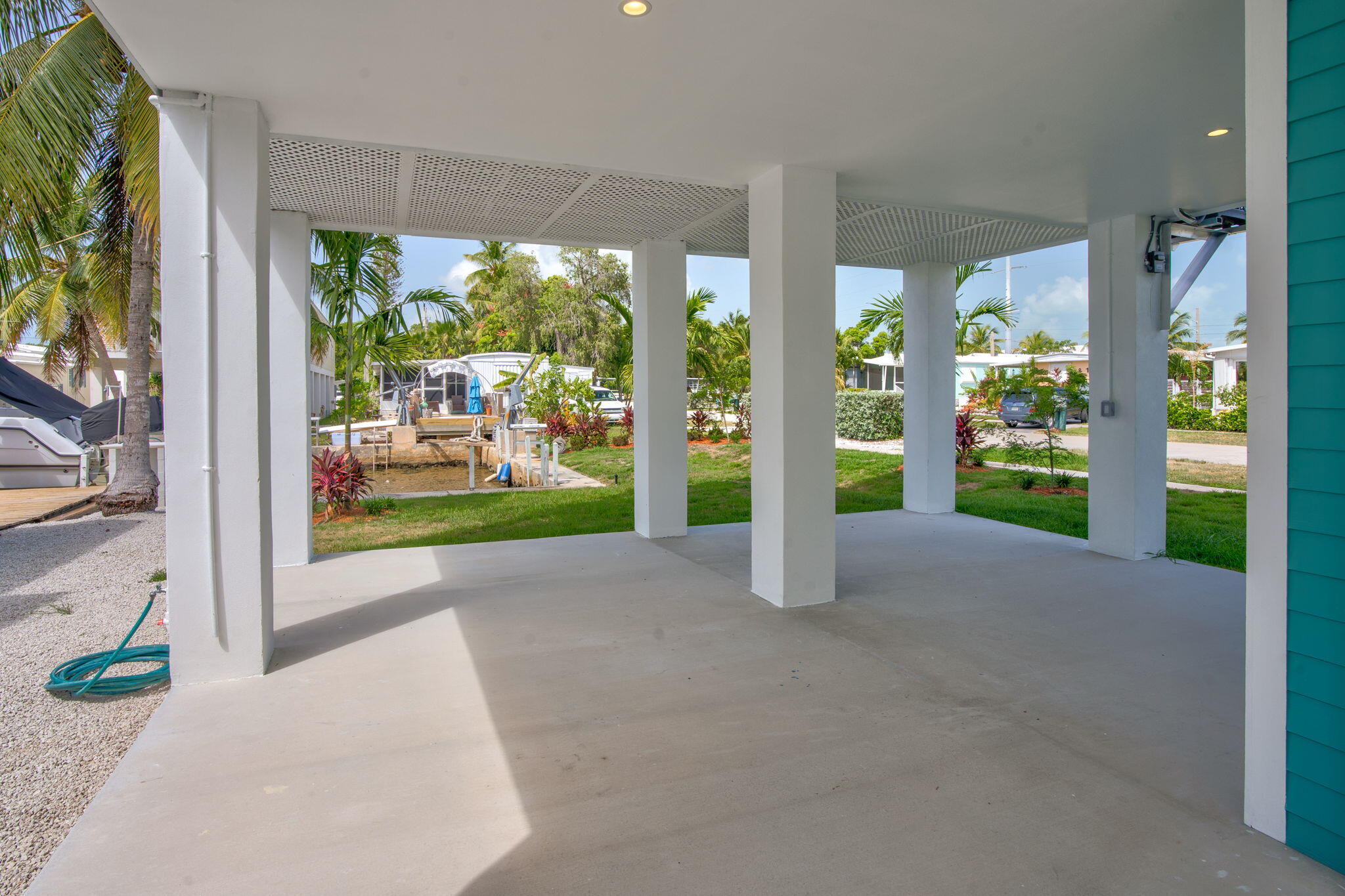 80 Coral Way