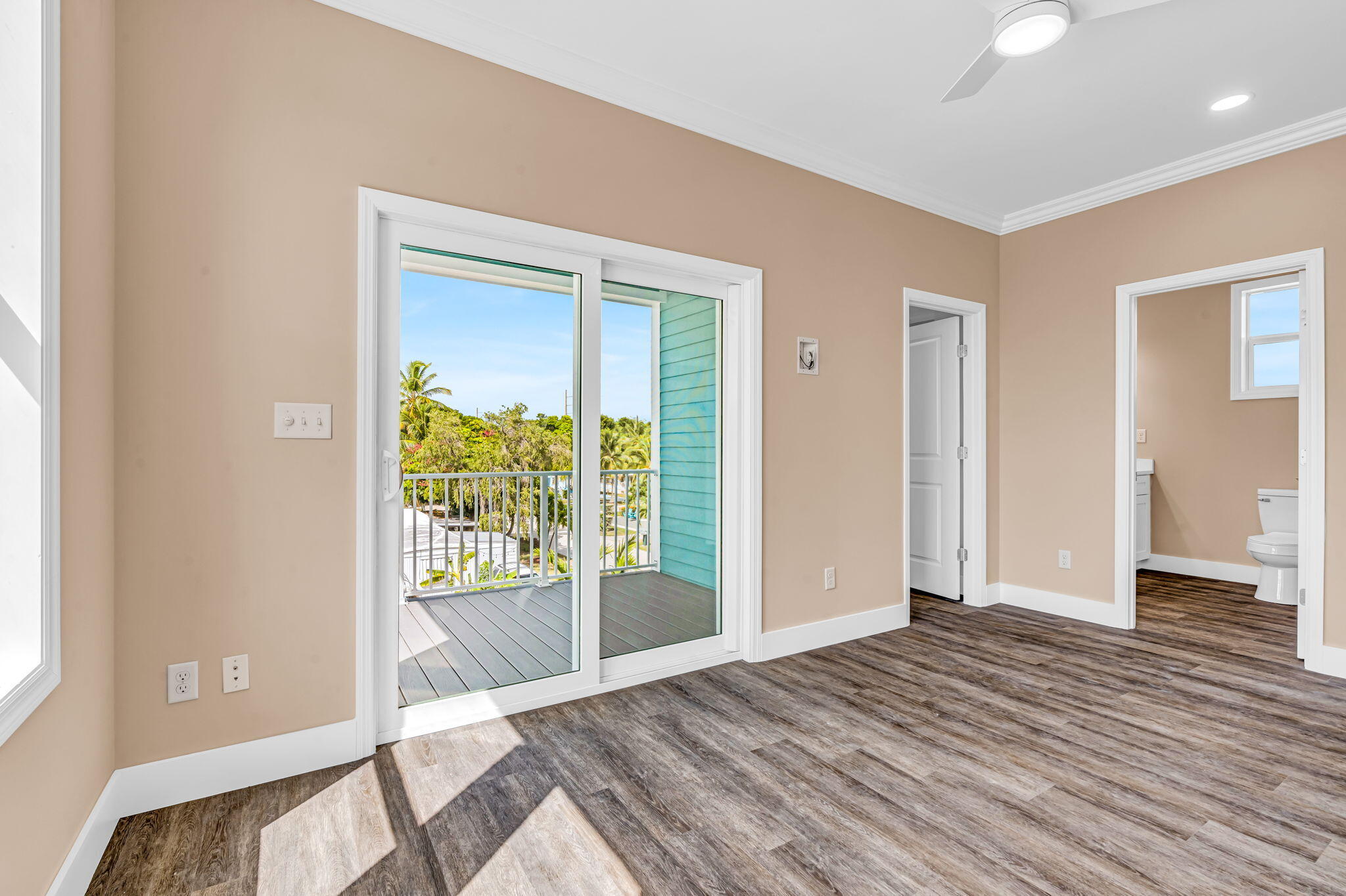 80 Coral Way