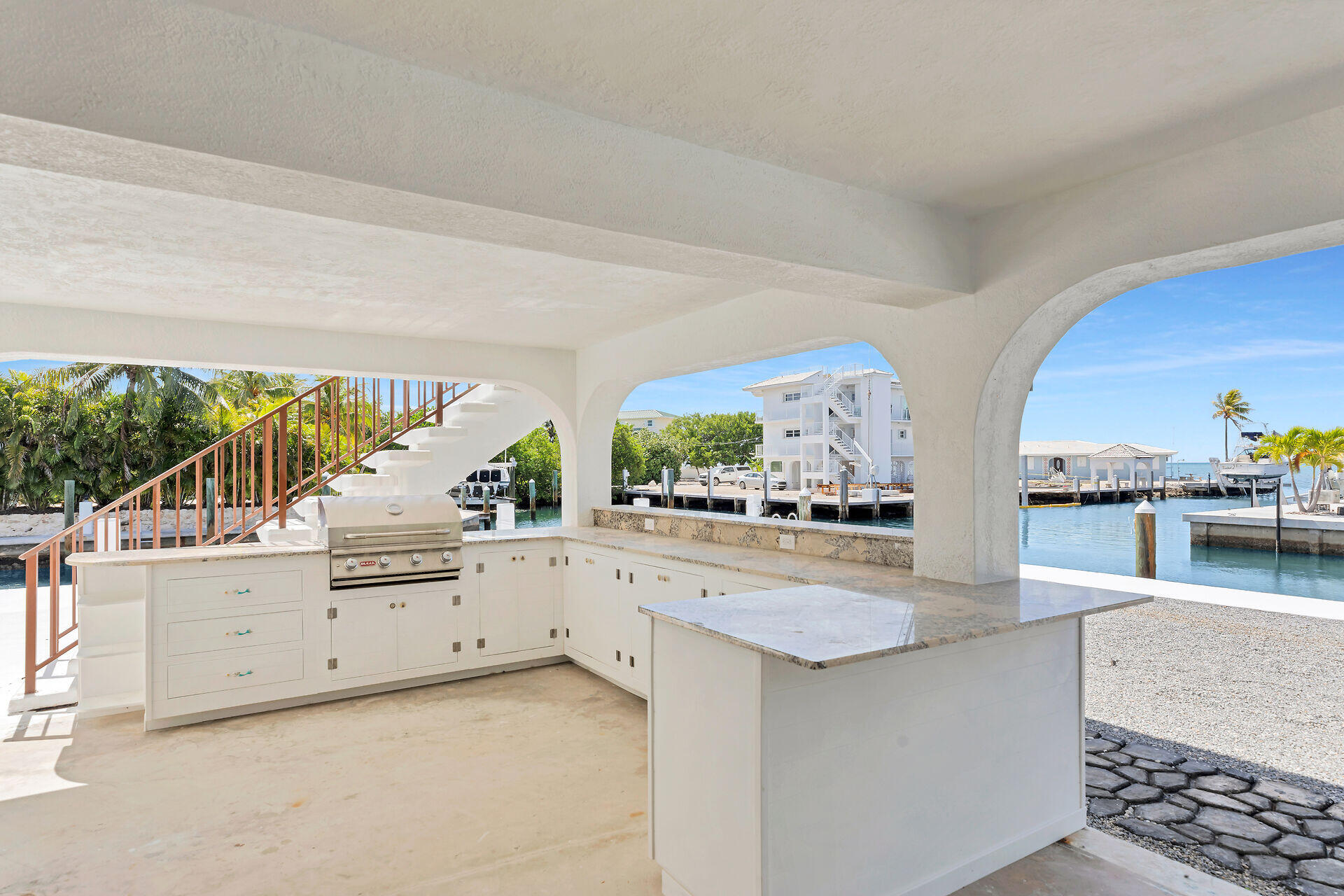 1026 W 75Th Street
