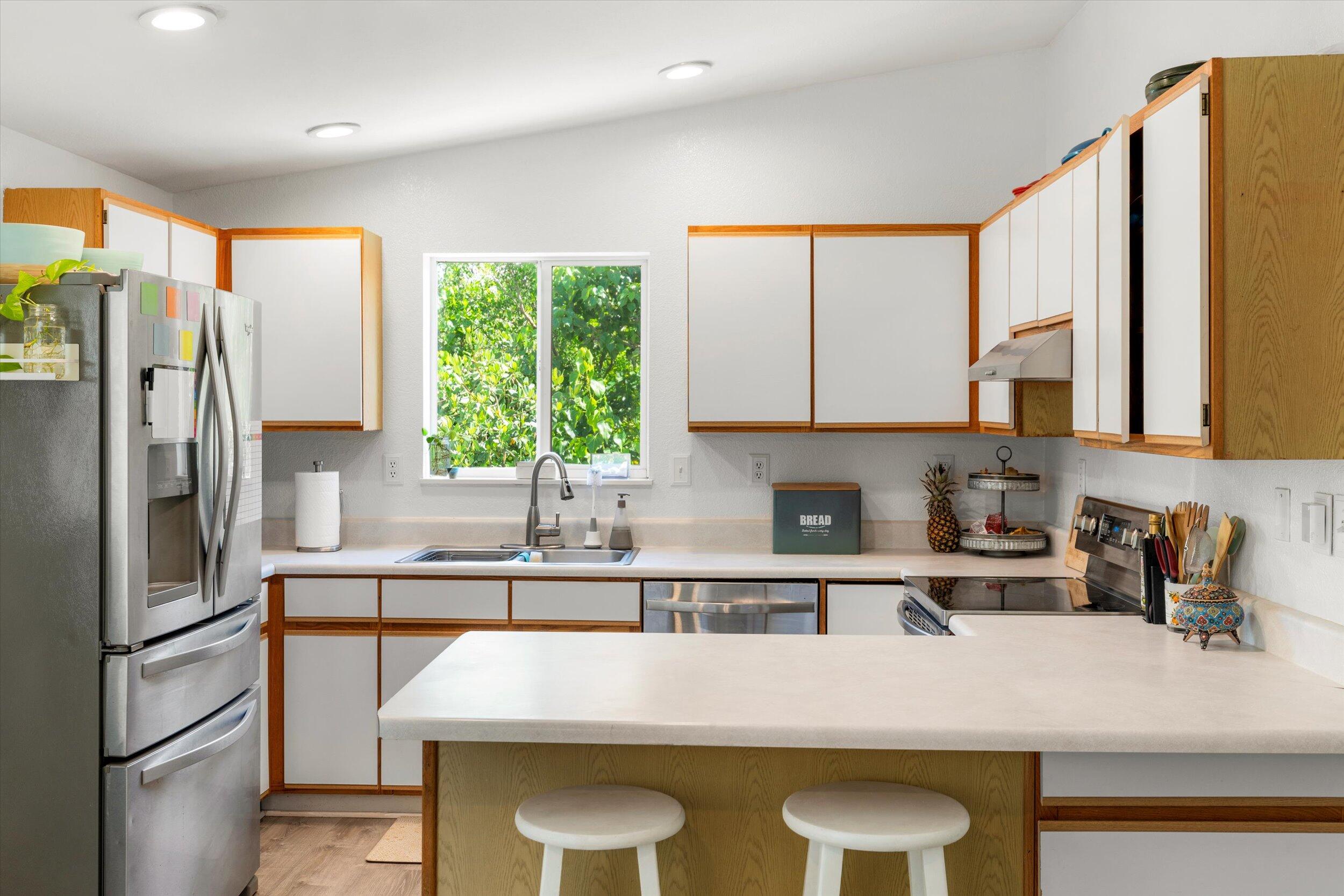 33 E Cahill Court