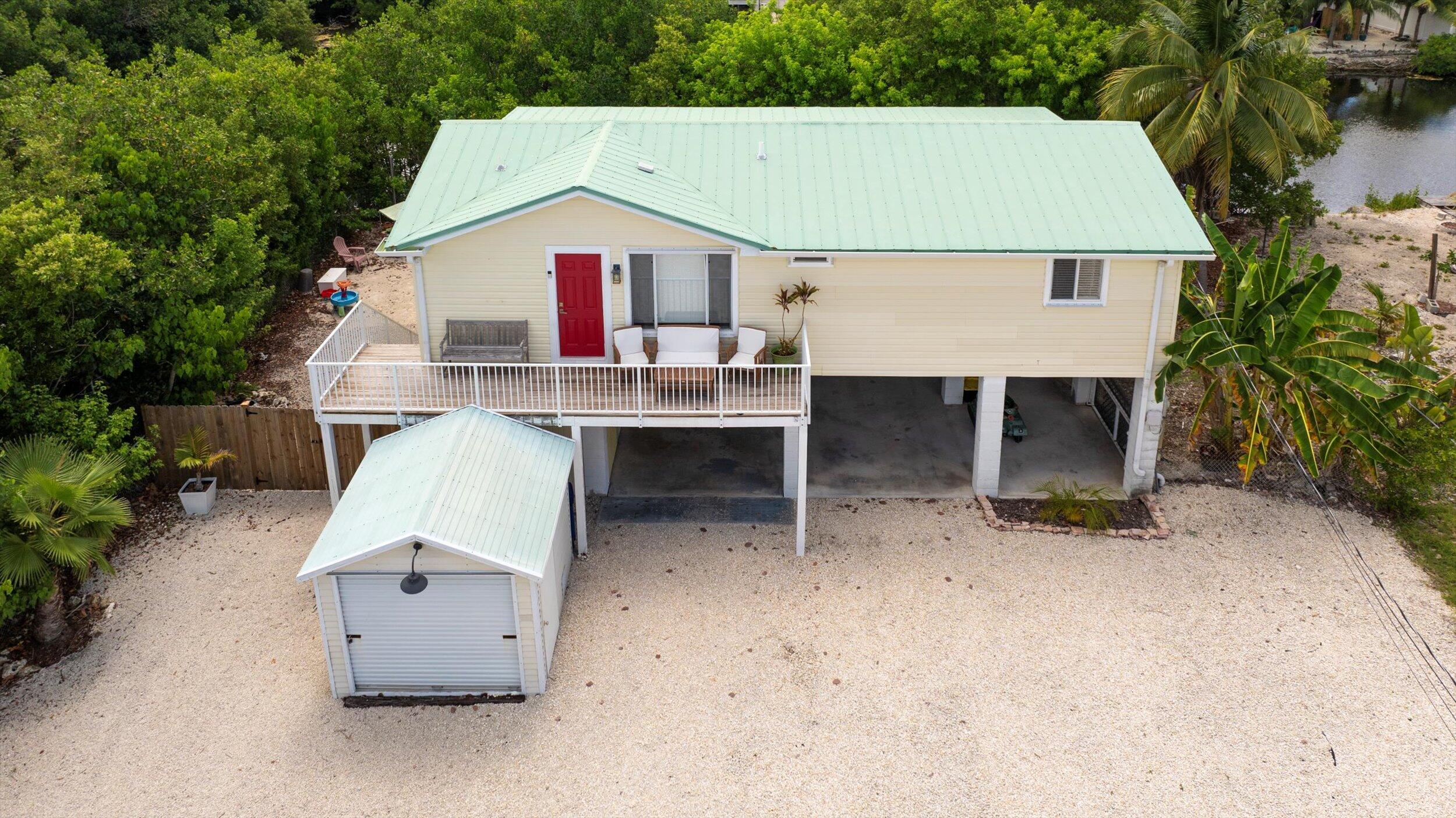 33 E Cahill Court
