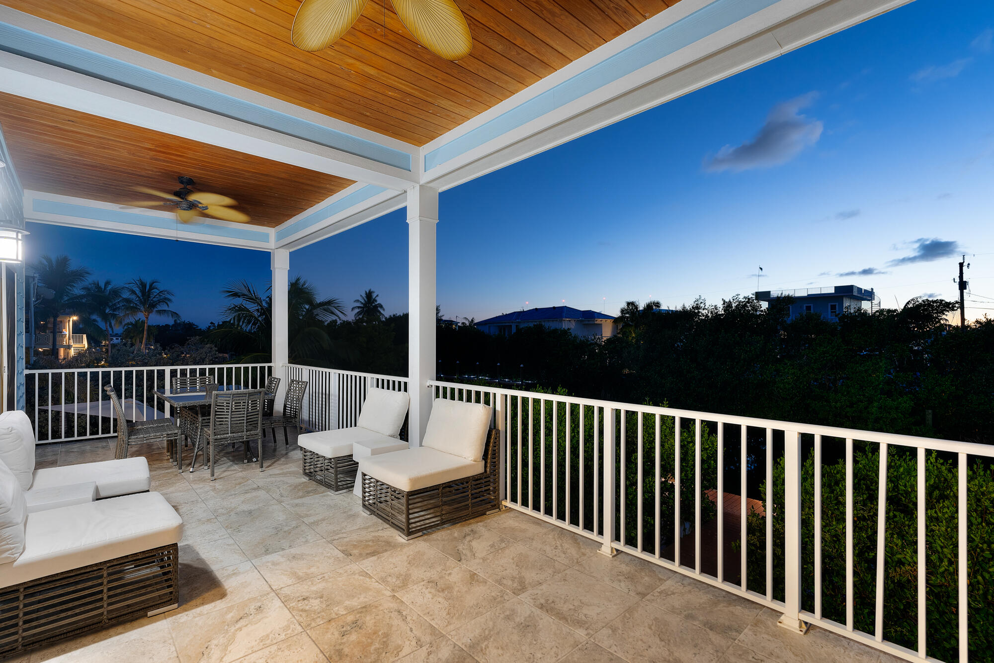 211 S Anglers Drive