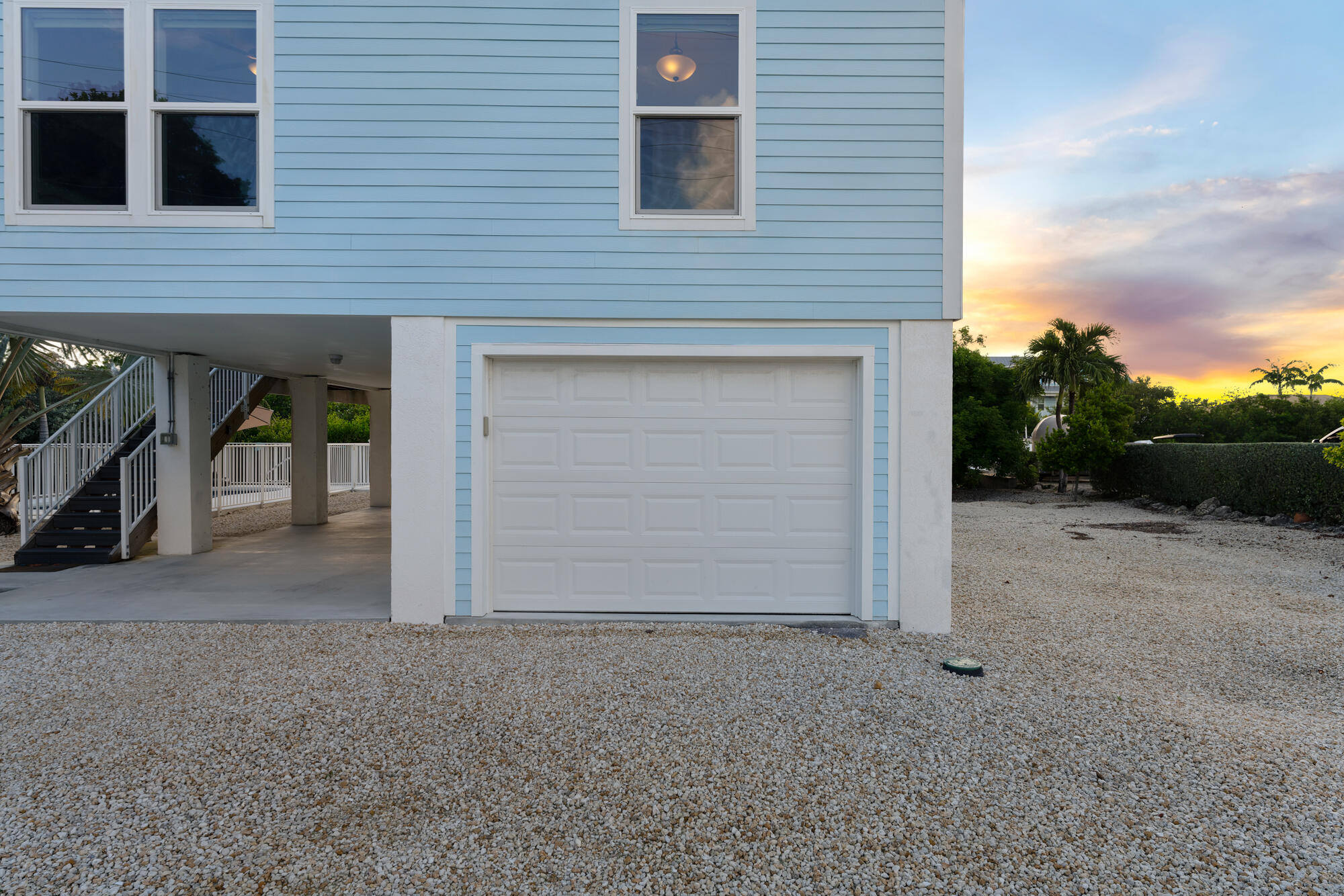 211 S Anglers Drive