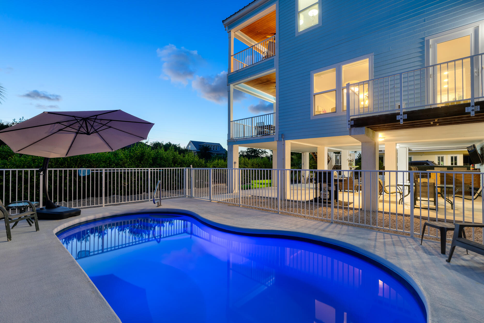 211 S Anglers Drive