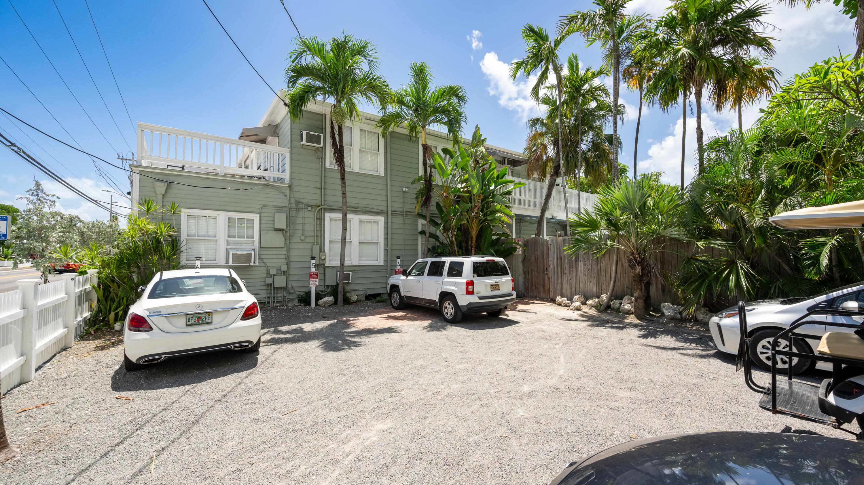 521 United Street