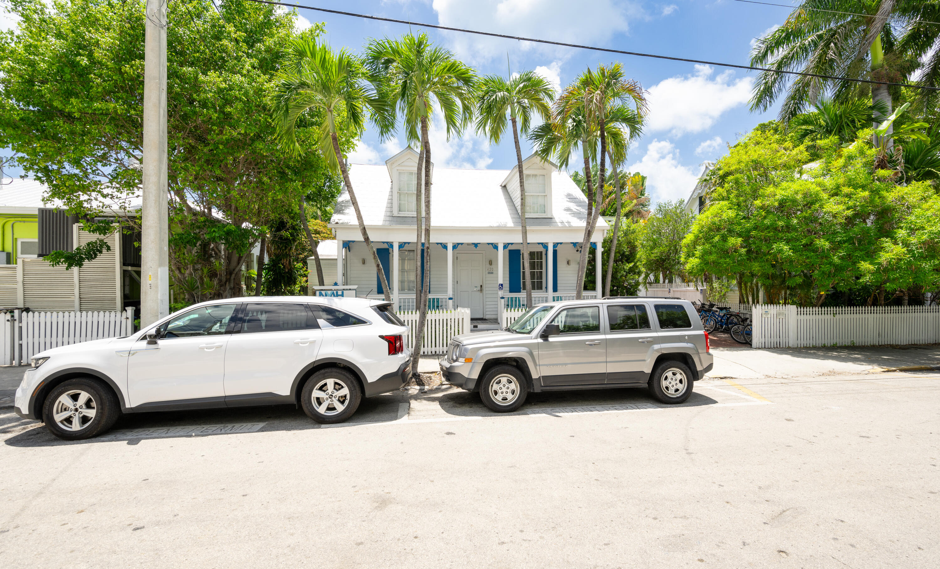 823 Fleming Street