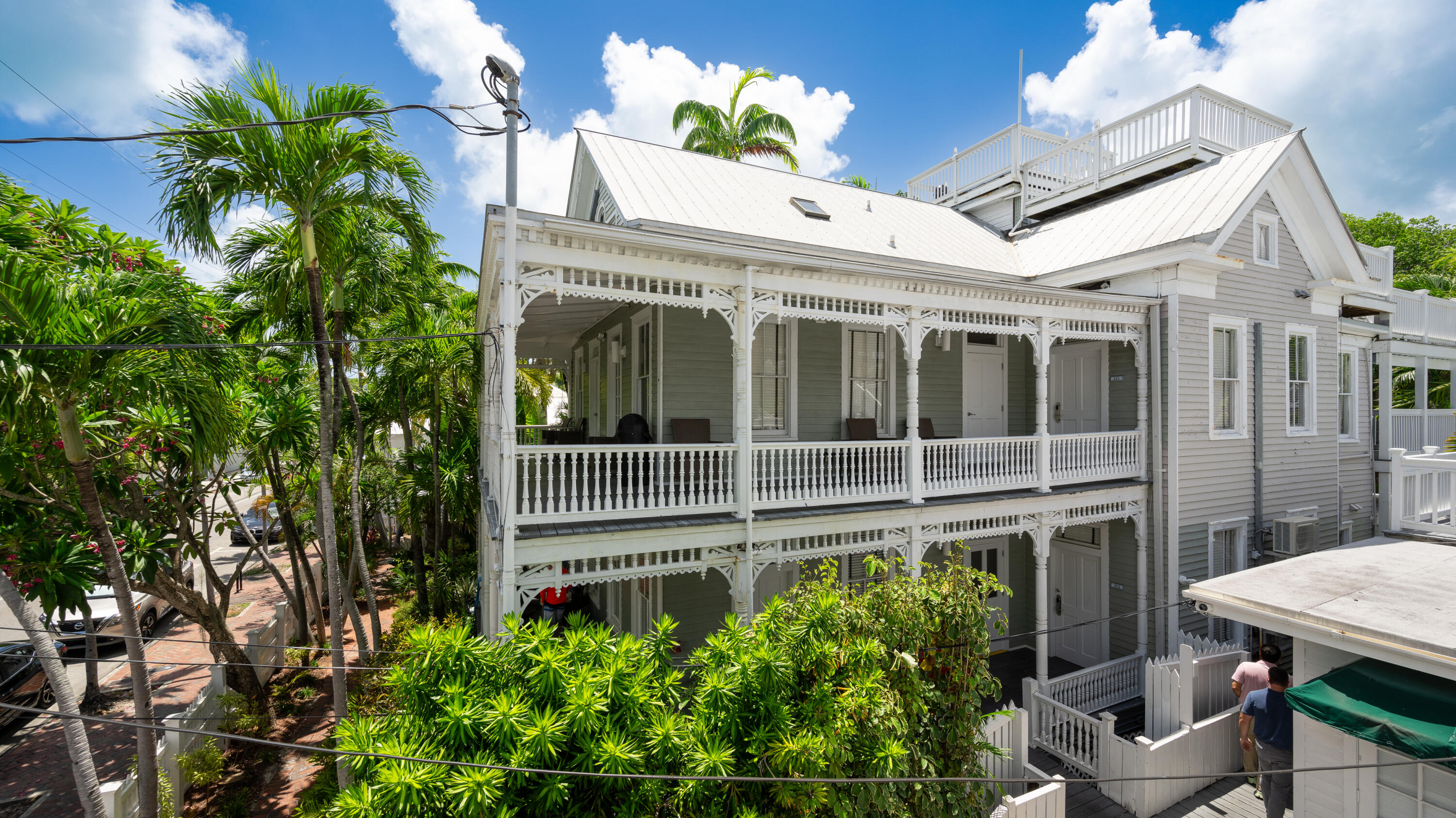 823 Fleming Street