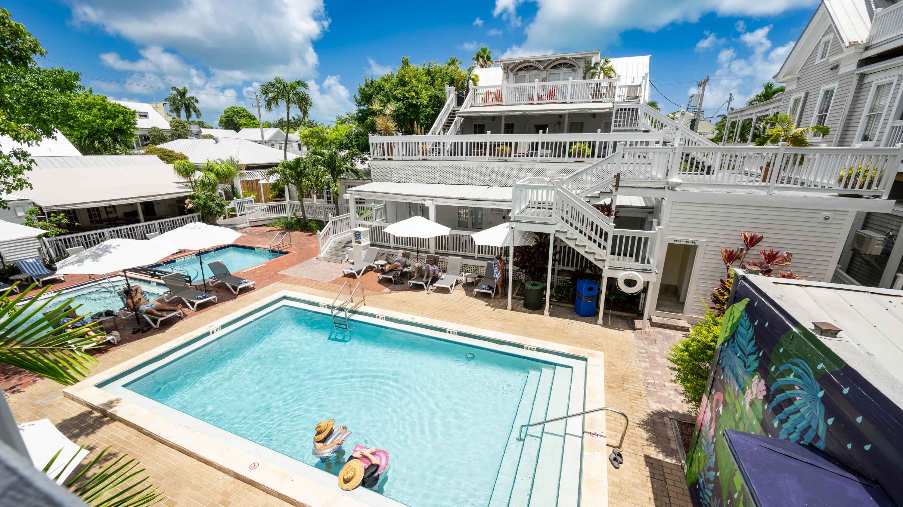 823 Fleming Street