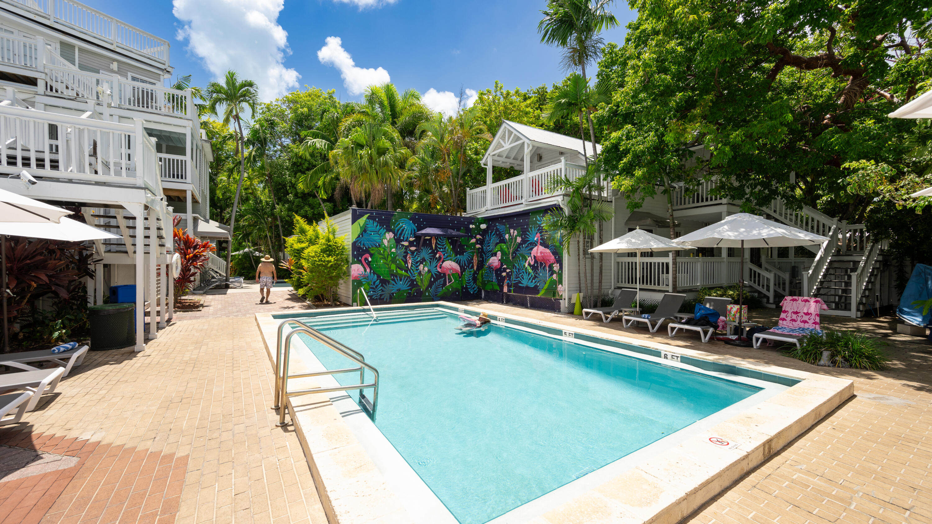 823 Fleming Street