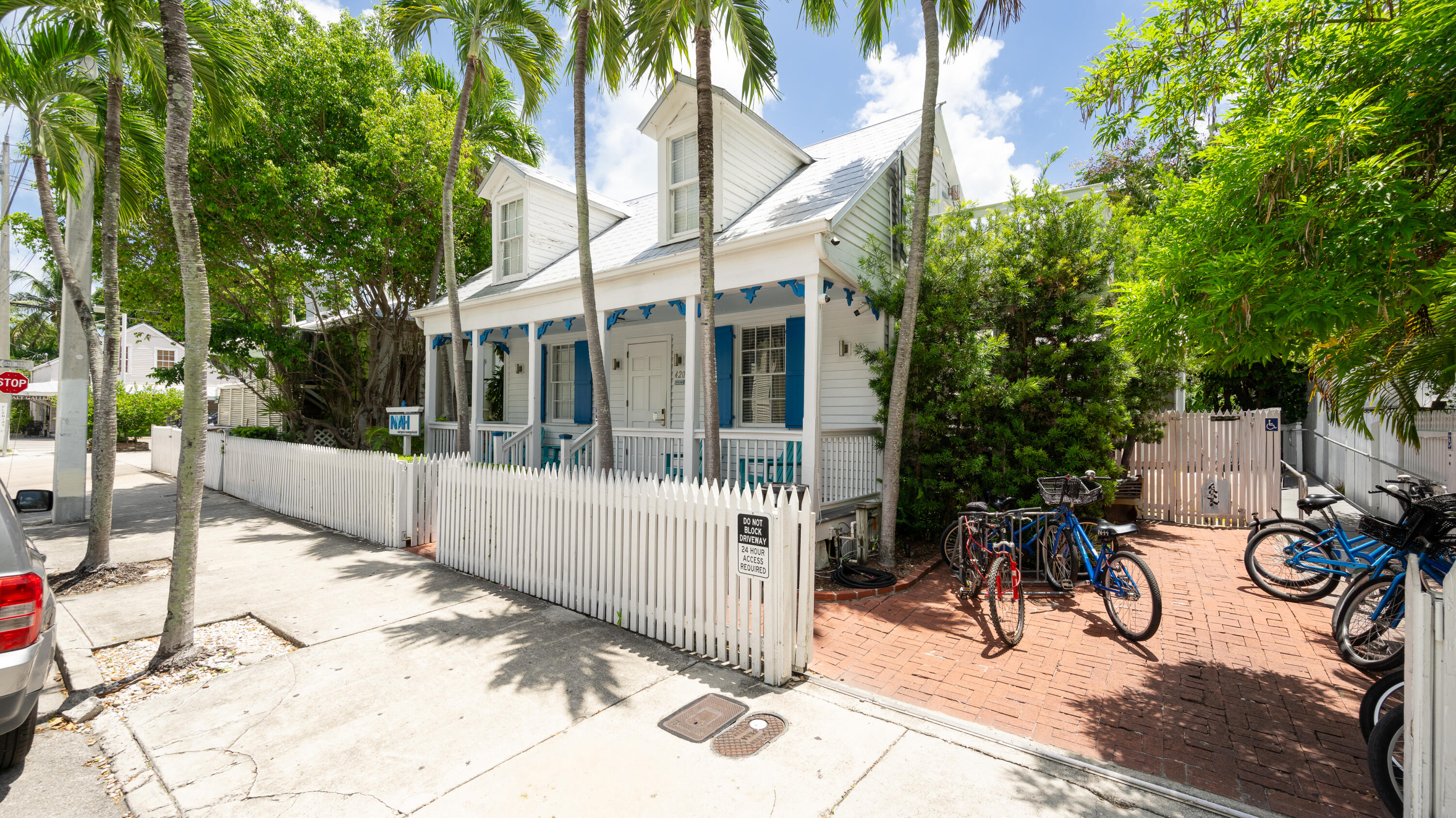 823 Fleming Street