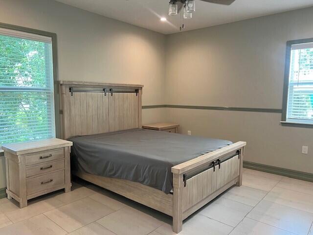 499 Beach Road
