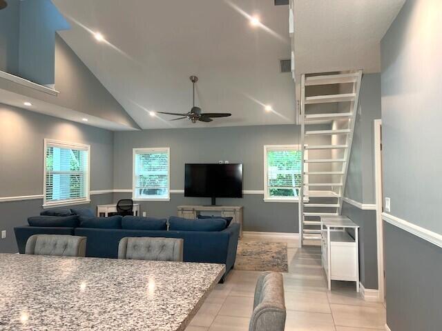 499 Beach Road