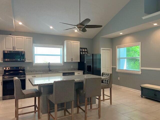 499 Beach Road