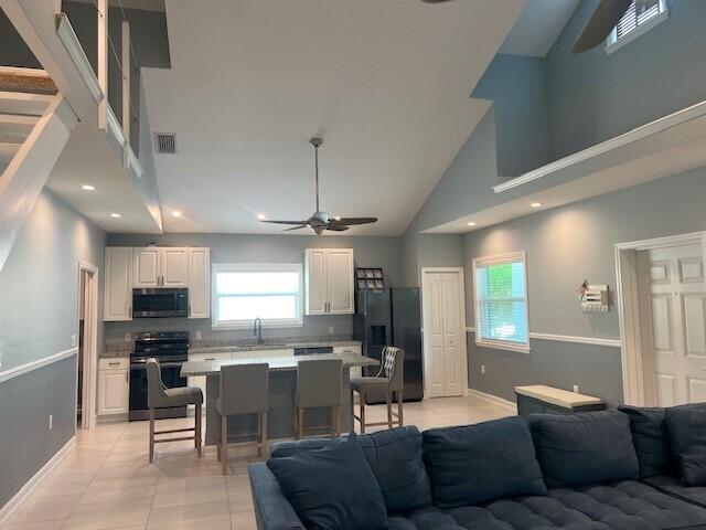 499 Beach Road