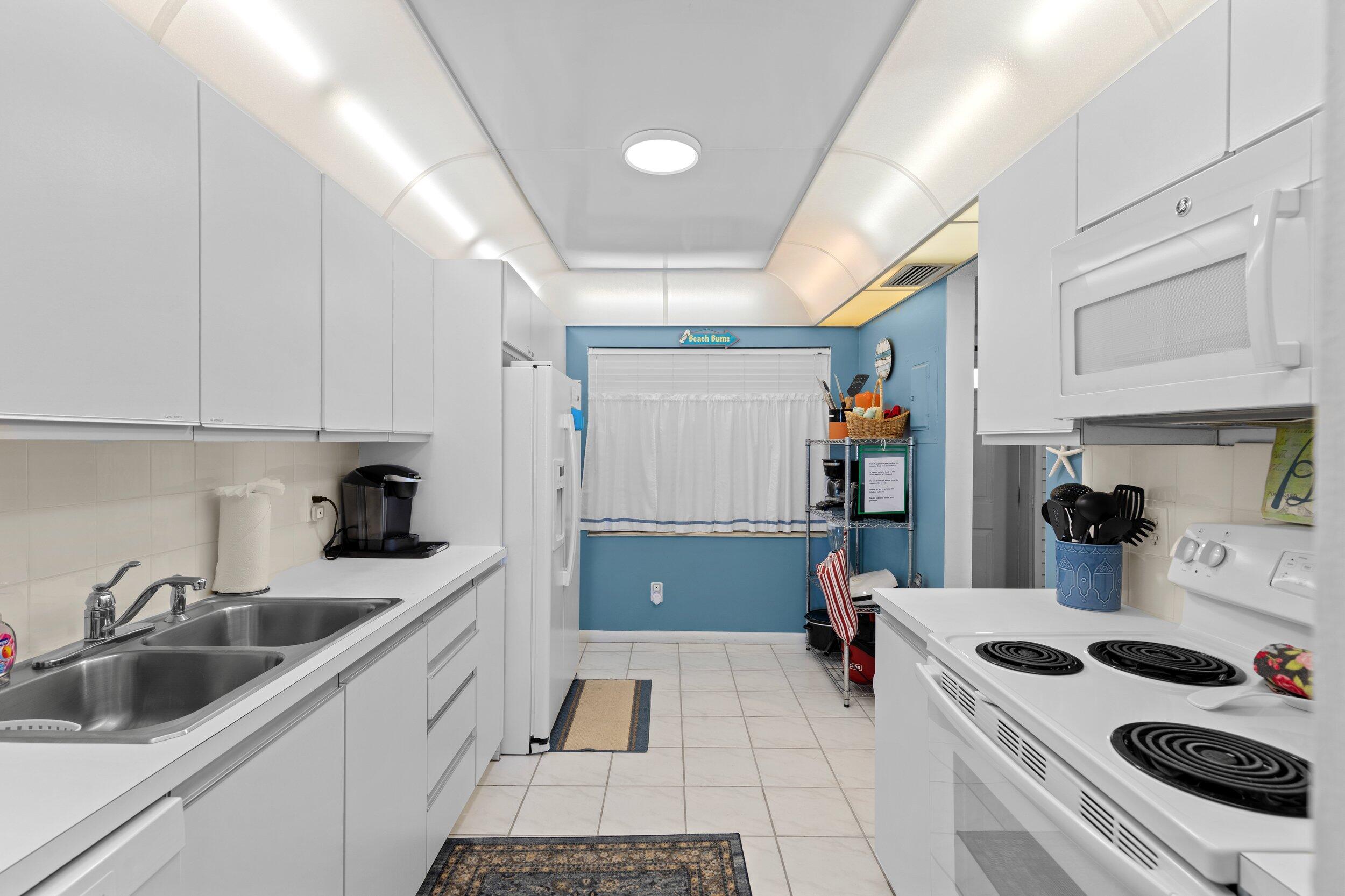 1901 S Roosevelt Boulevard 304E