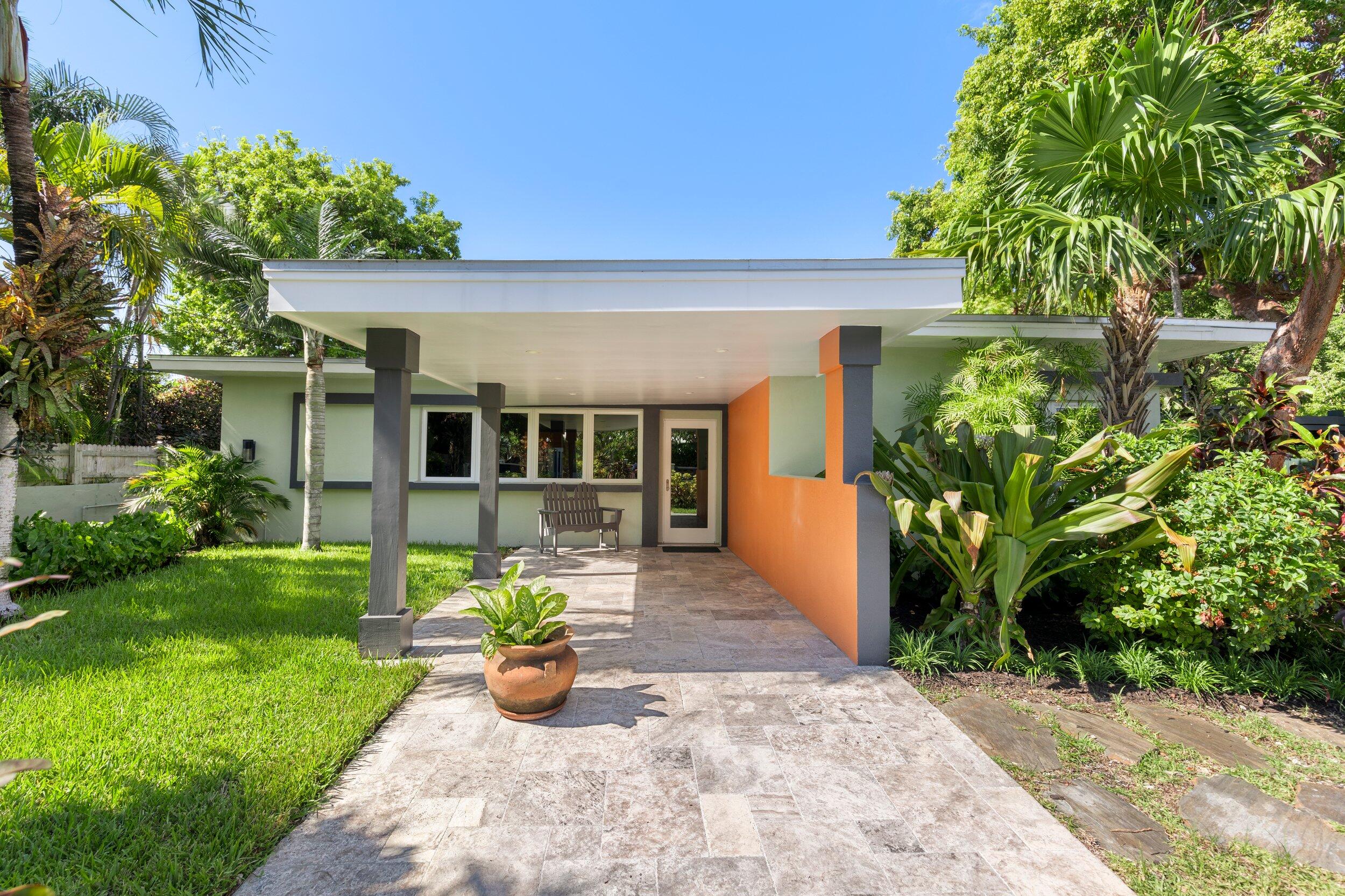 2711 Seidenberg Avenue