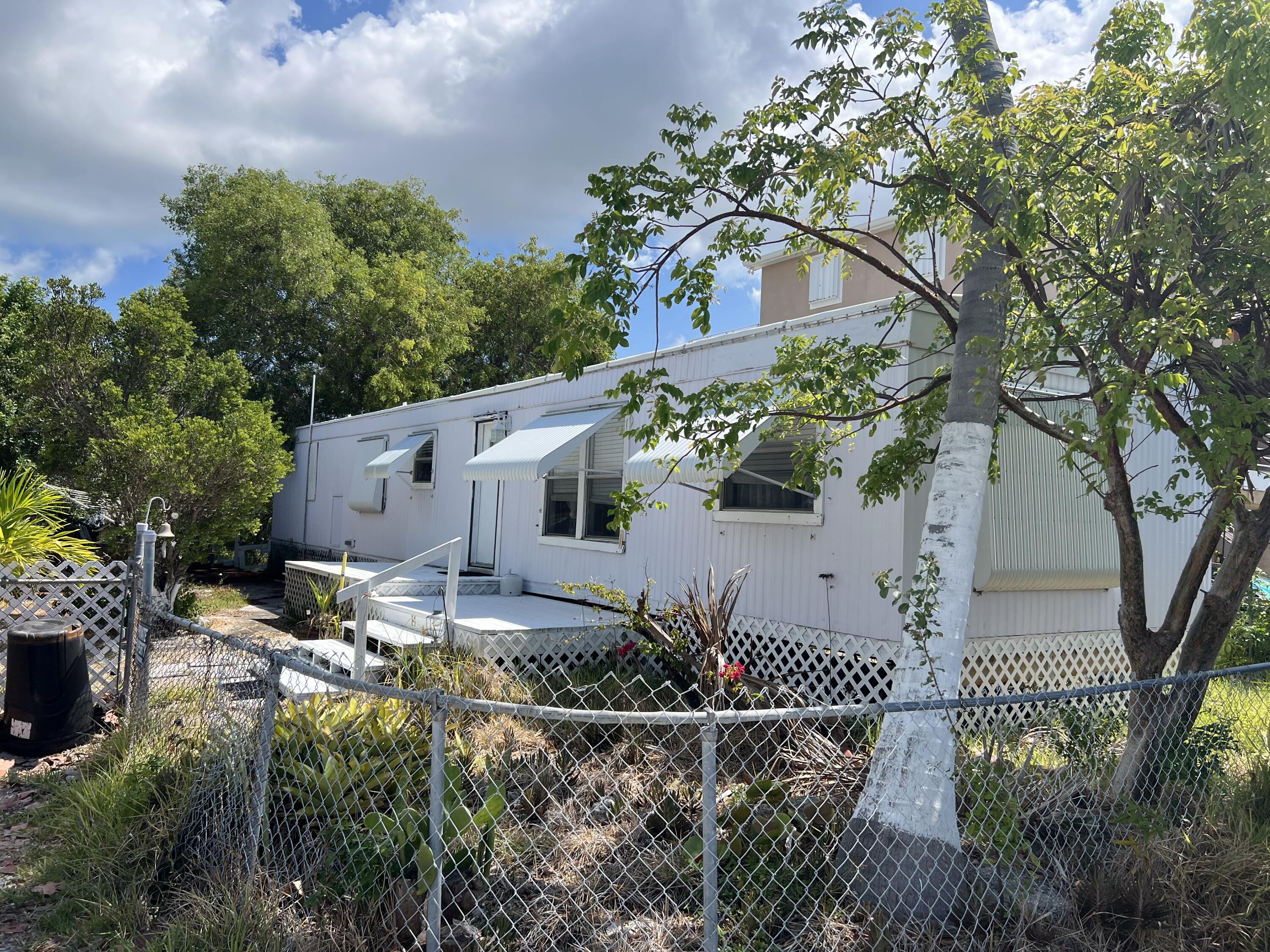 14 Ventana Lane